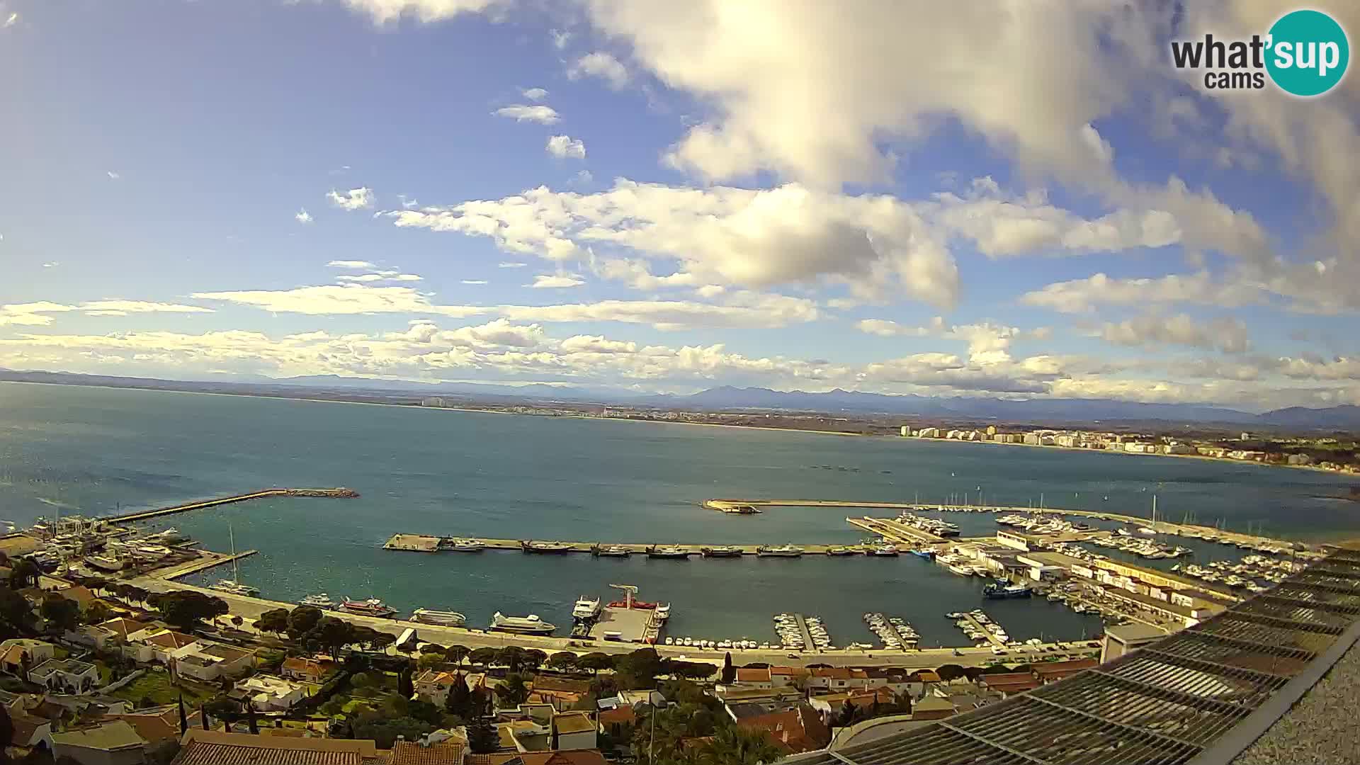 Roses – Puerto pesquero  y la bahía de Roses