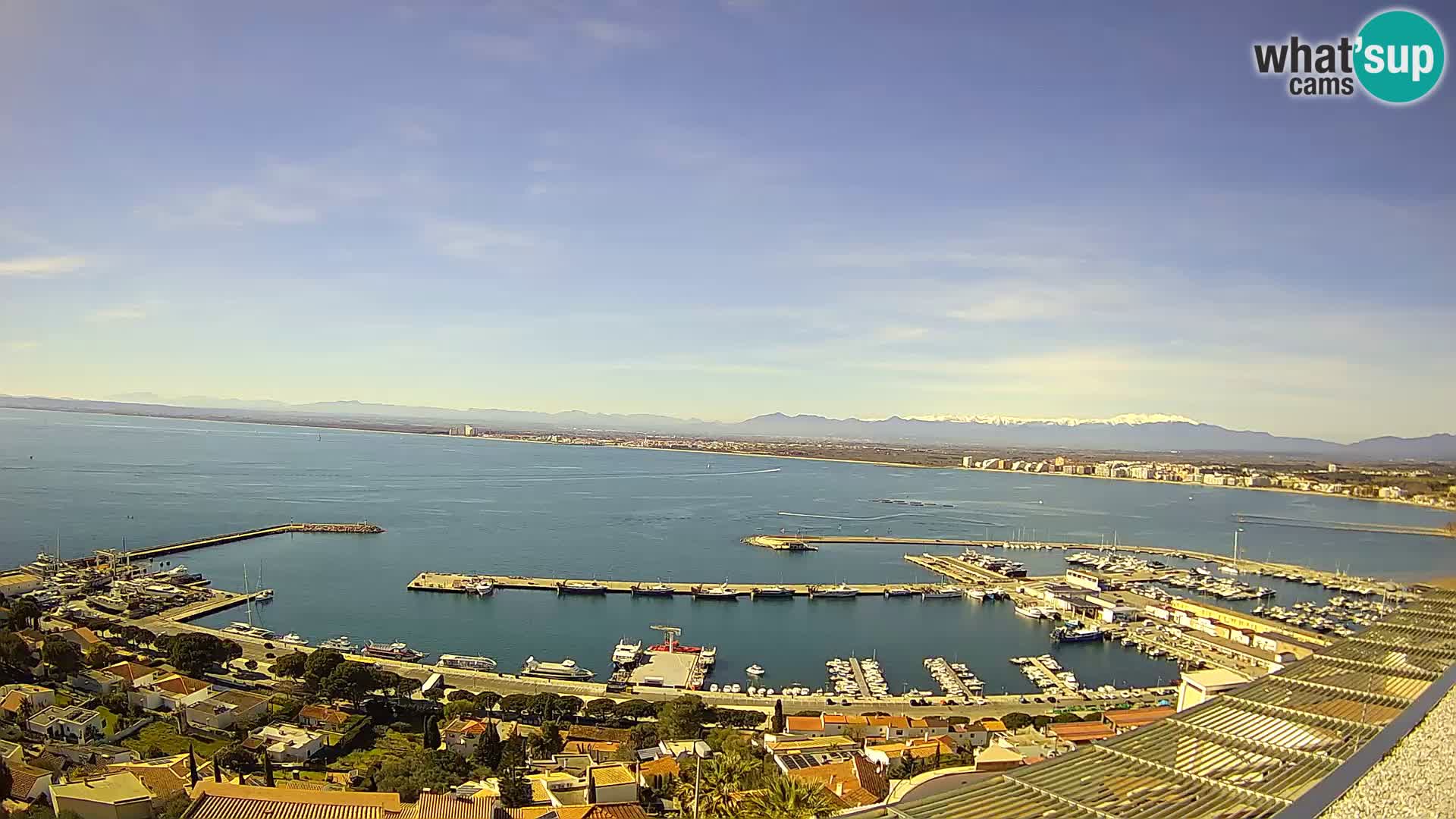 Livecam Hafen Roses –  Fischereihafen und die Bucht