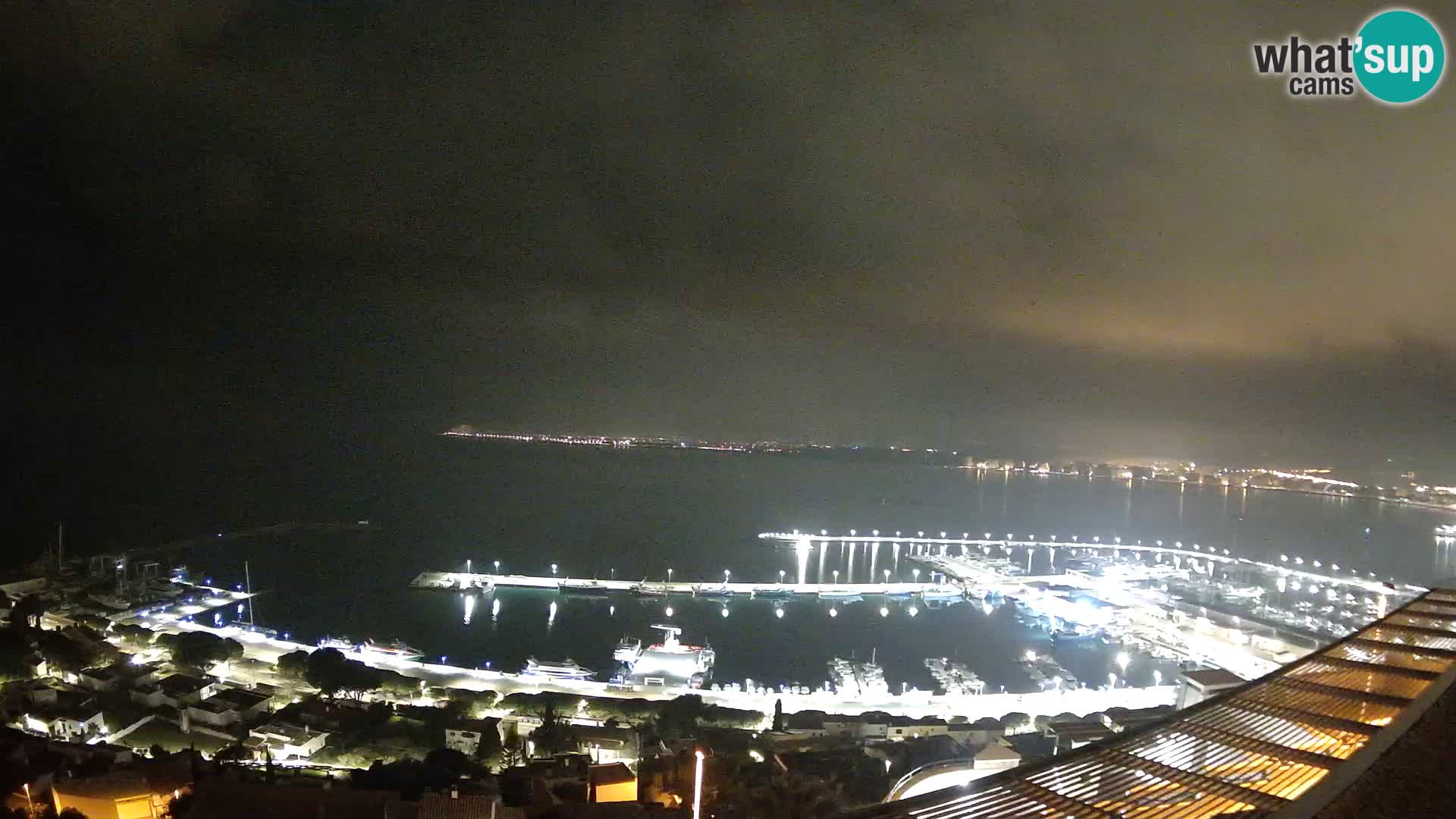 Livecam Hafen Roses –  Fischereihafen und die Bucht