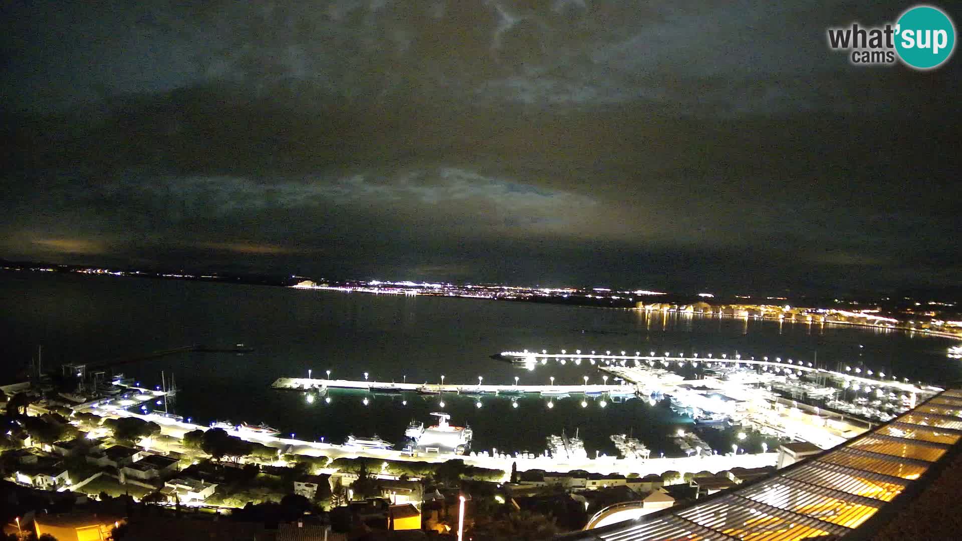 Roses – Puerto pesquero  y la bahía de Roses