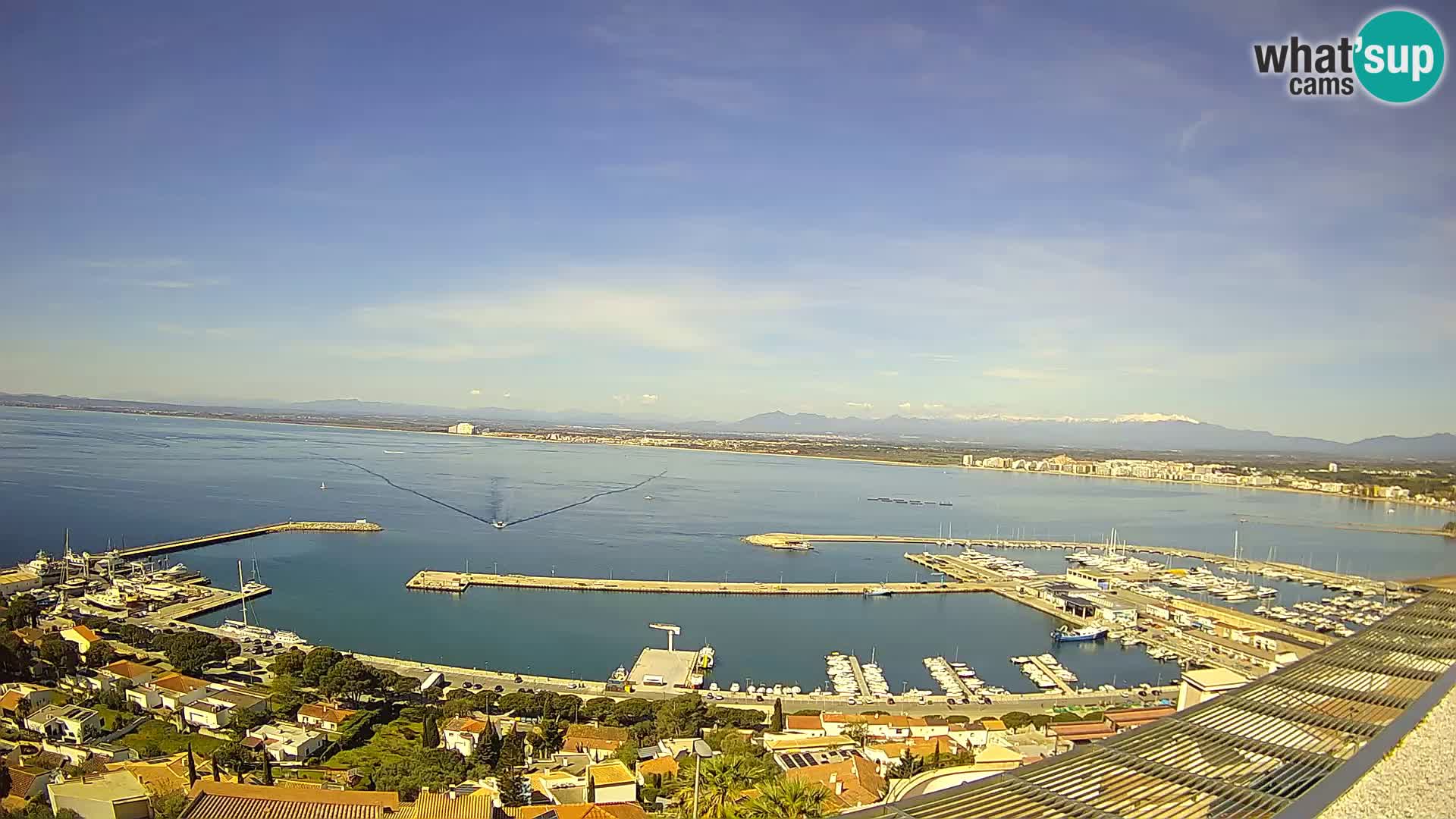 Livecam Hafen Roses –  Fischereihafen und die Bucht