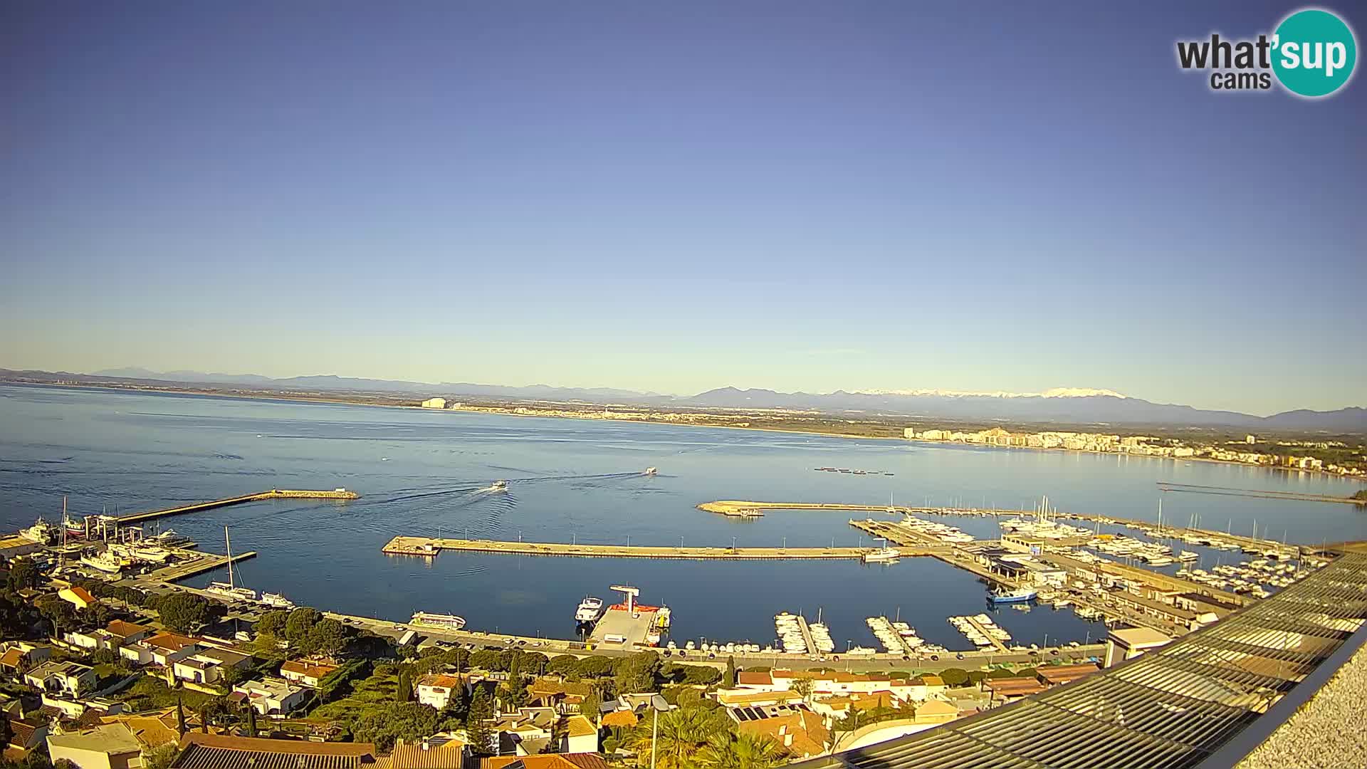 Roses – Puerto pesquero  y la bahía de Roses