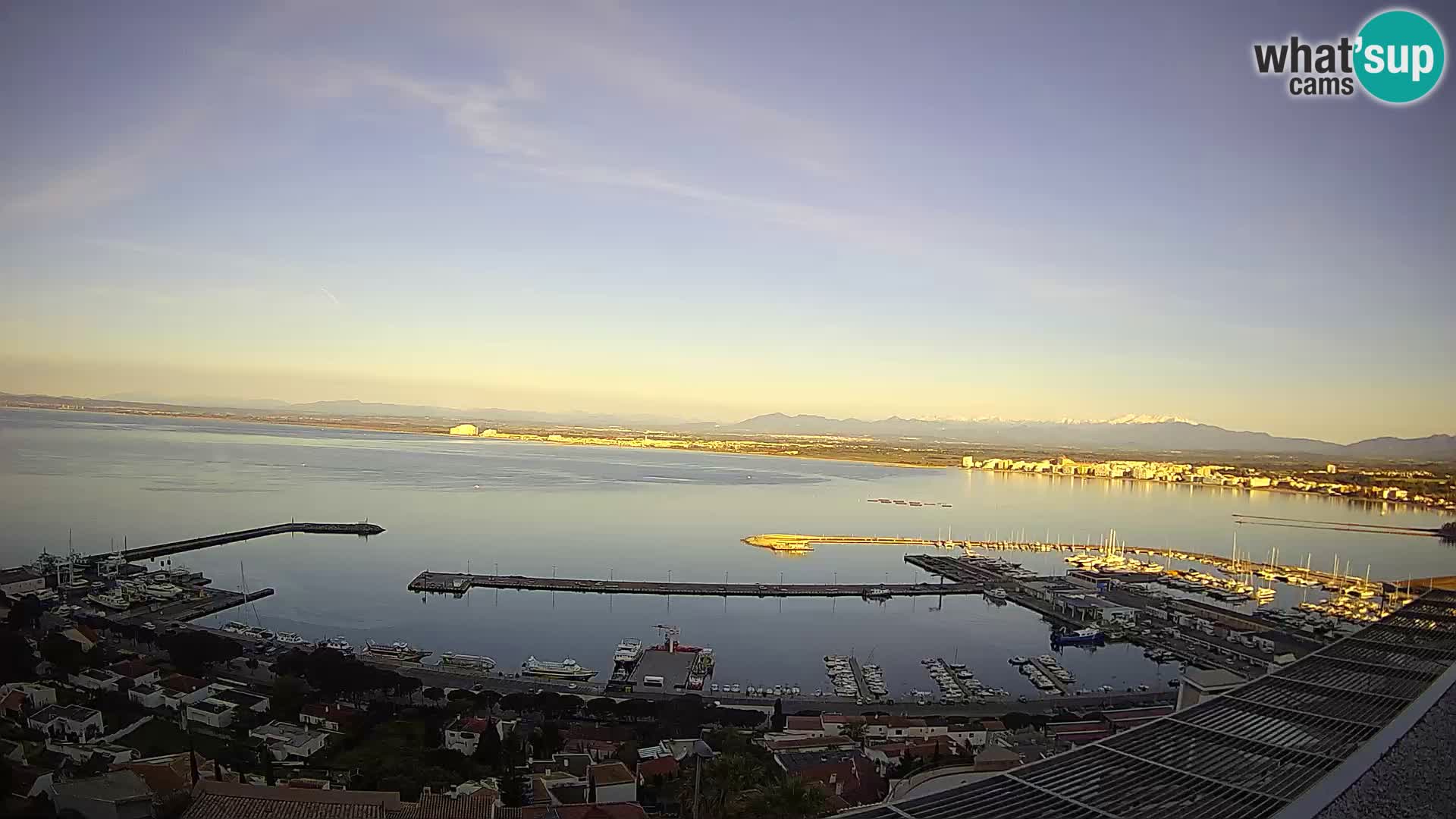 Livecam Hafen Roses –  Fischereihafen und die Bucht