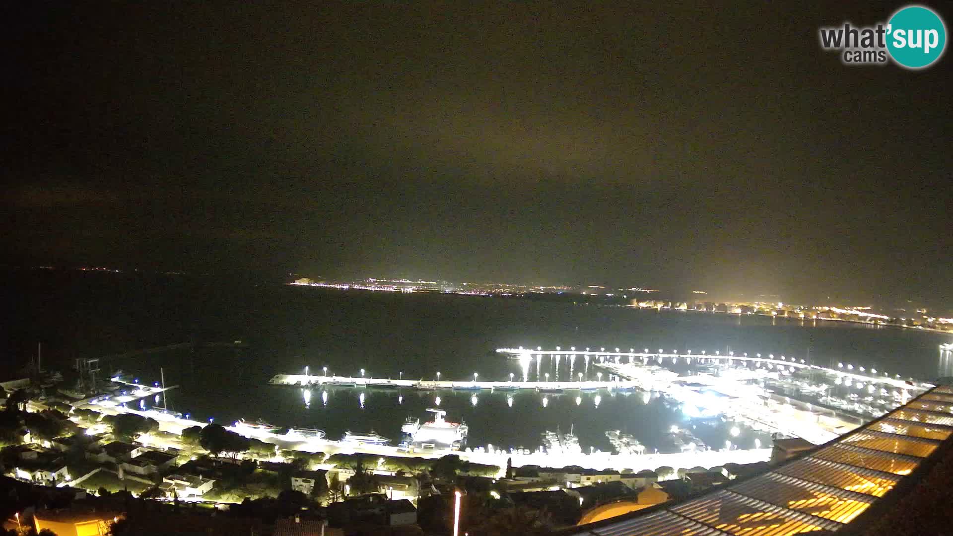 Livecam Hafen Roses –  Fischereihafen und die Bucht