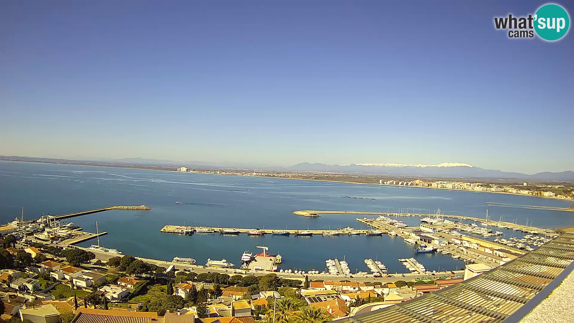 Roses – Puerto pesquero  y la bahía de Roses