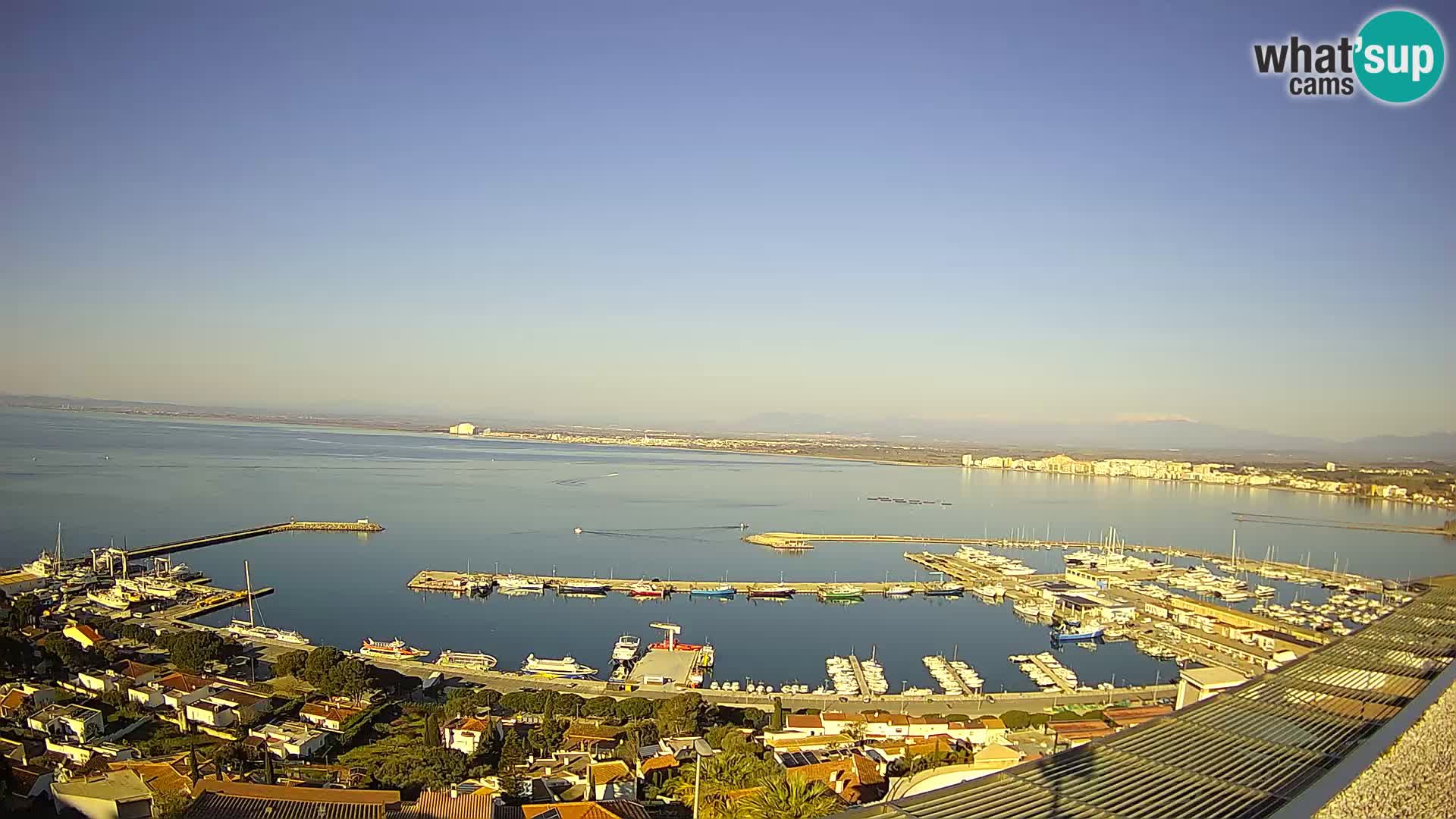 Livecam Hafen Roses –  Fischereihafen und die Bucht