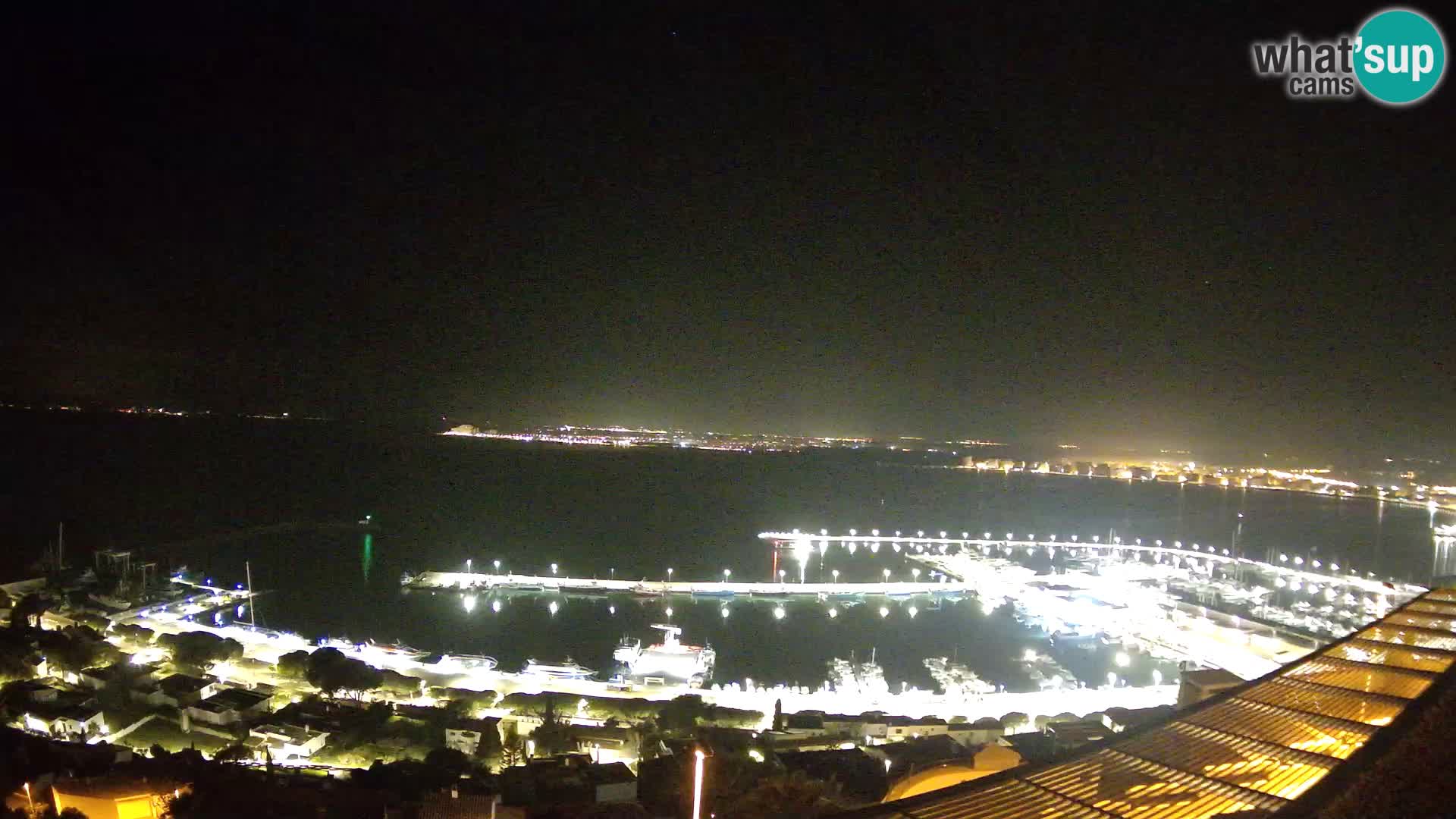 Roses – Puerto pesquero  y la bahía de Roses