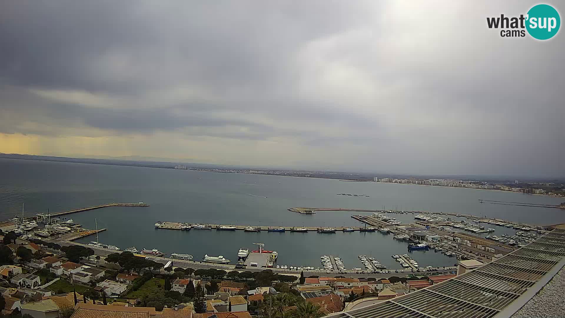 Livecam Hafen Roses – Fischereihafen und die Bucht