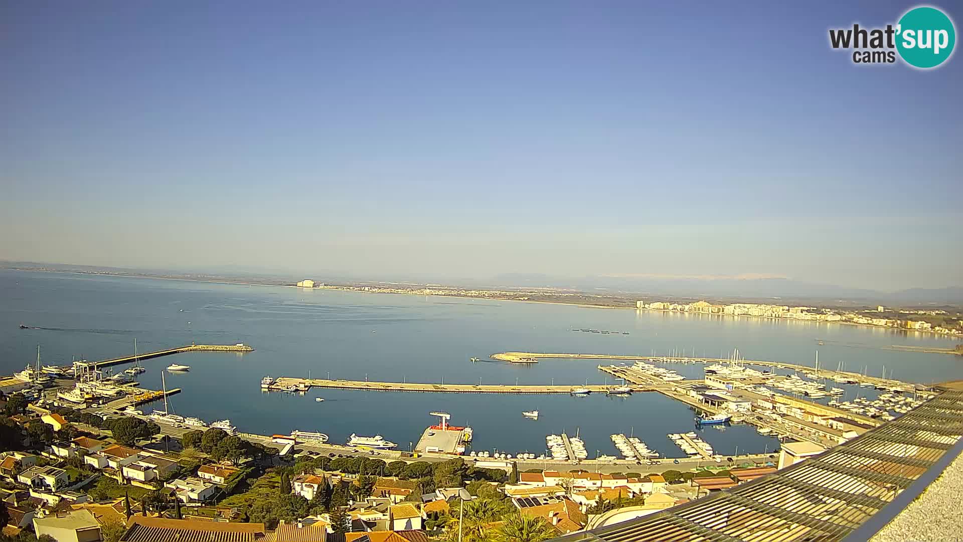 Livecam Hafen Roses –  Fischereihafen und die Bucht