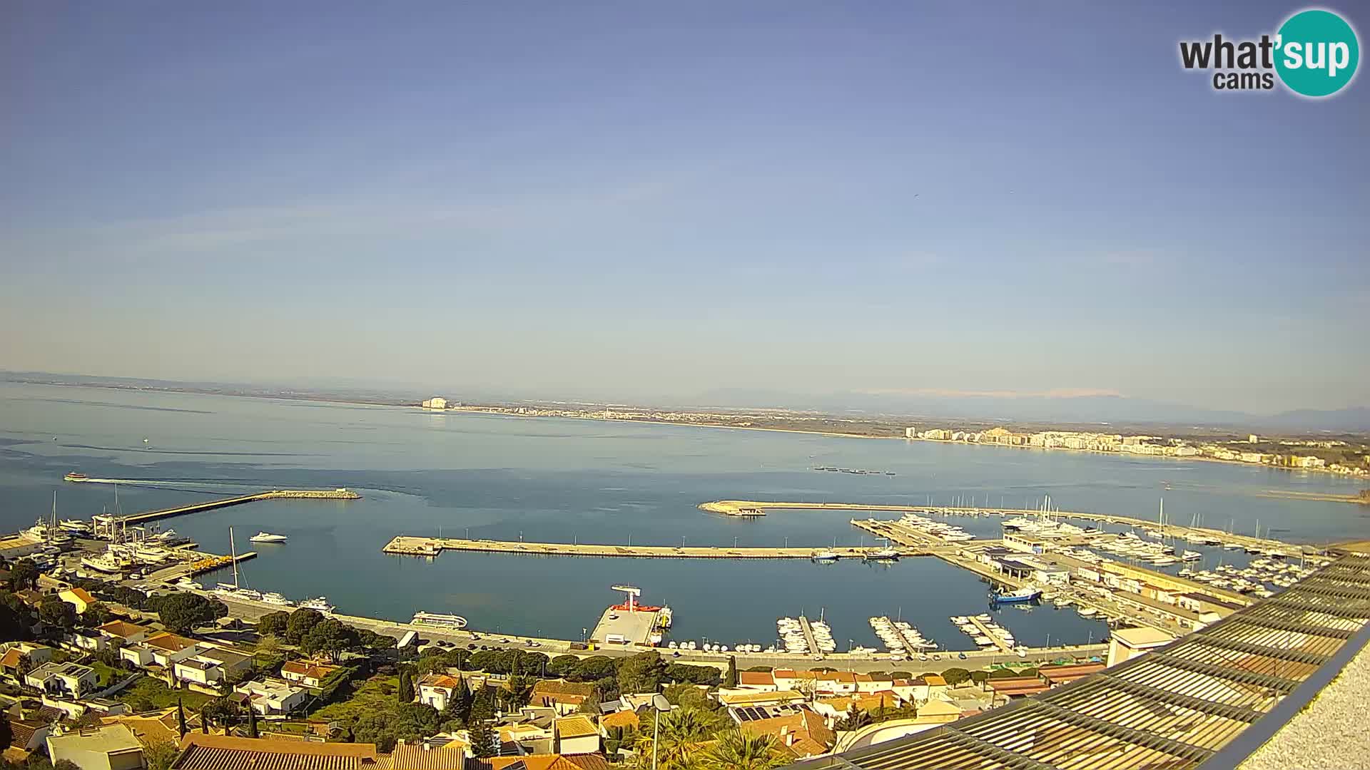 Livecam Hafen Roses –  Fischereihafen und die Bucht