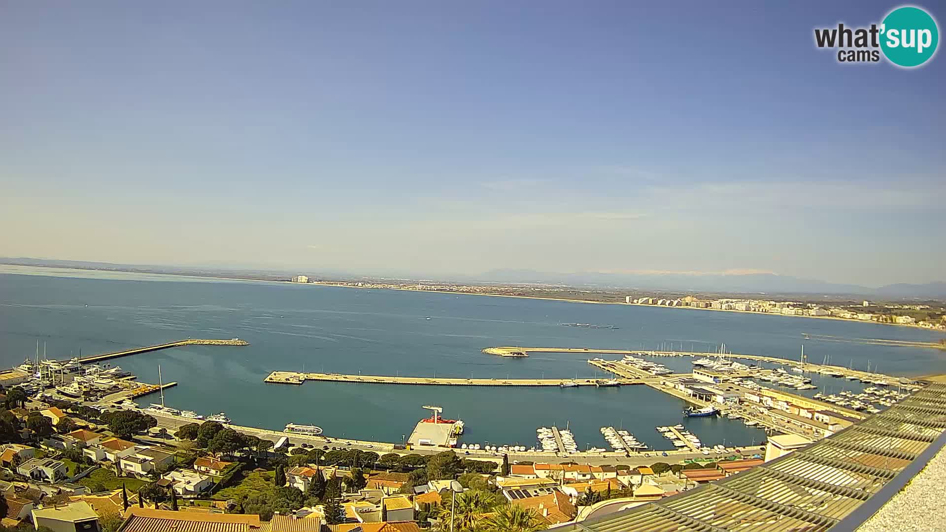 Livecam Hafen Roses –  Fischereihafen und die Bucht