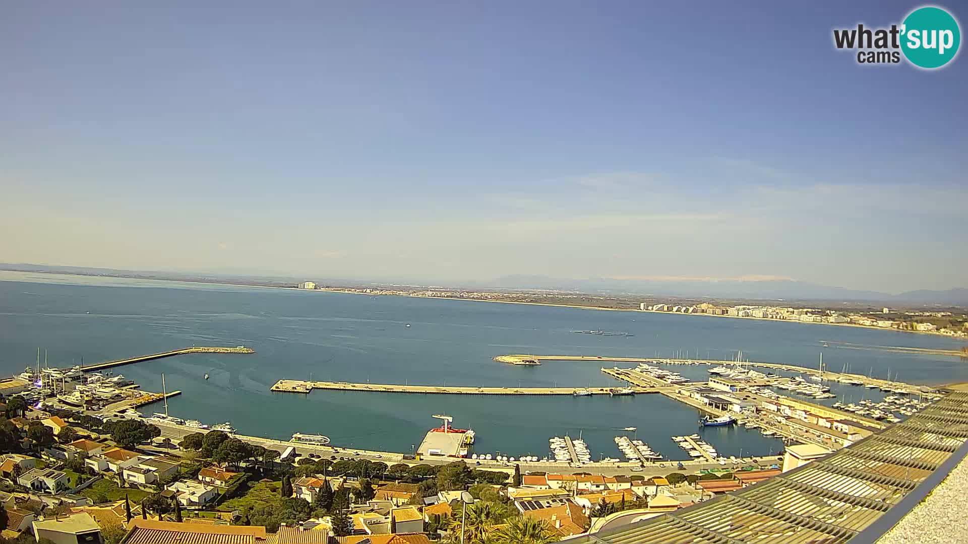 Livecam Hafen Roses –  Fischereihafen und die Bucht