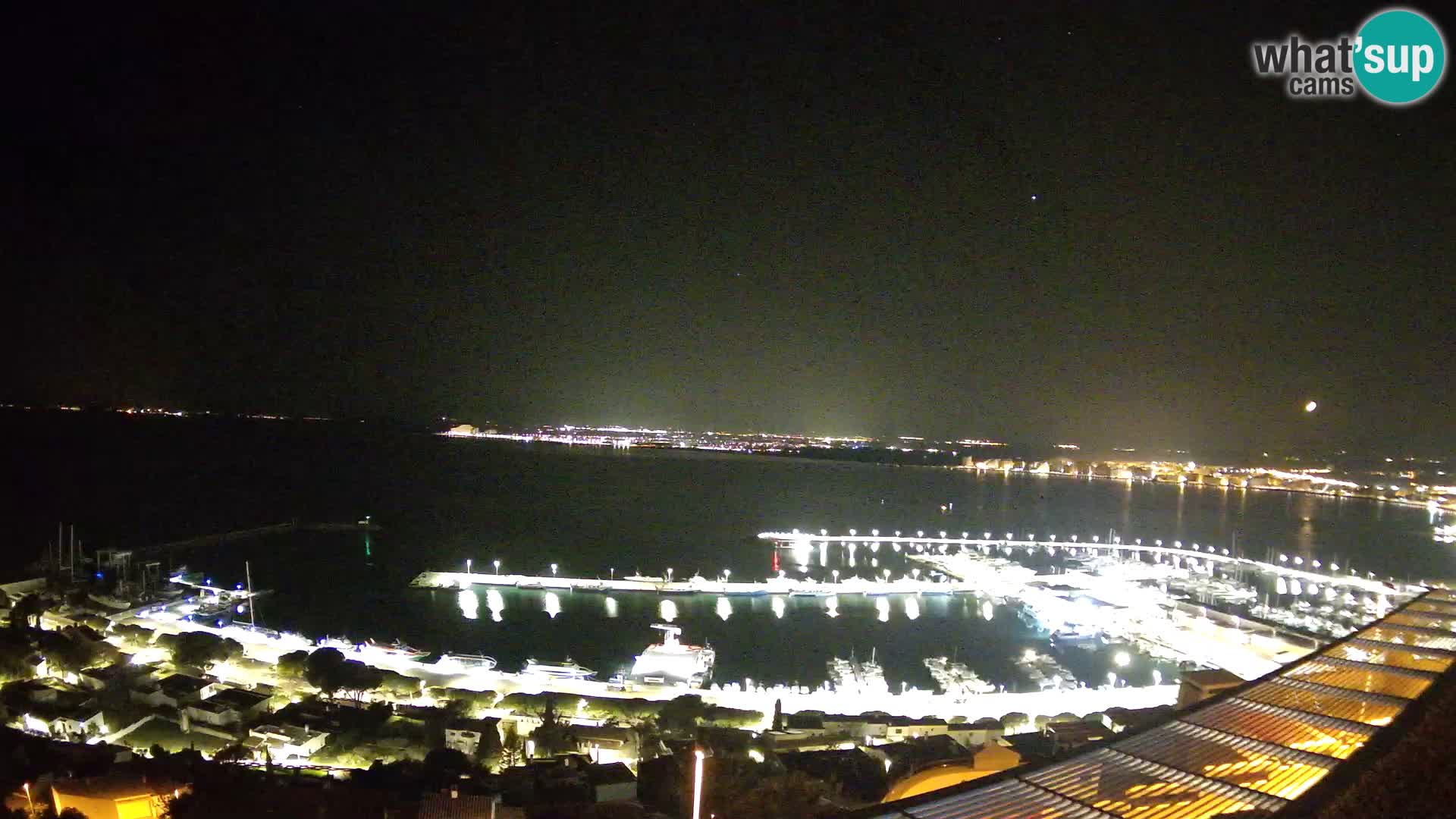 Roses – Puerto pesquero  y la bahía de Roses