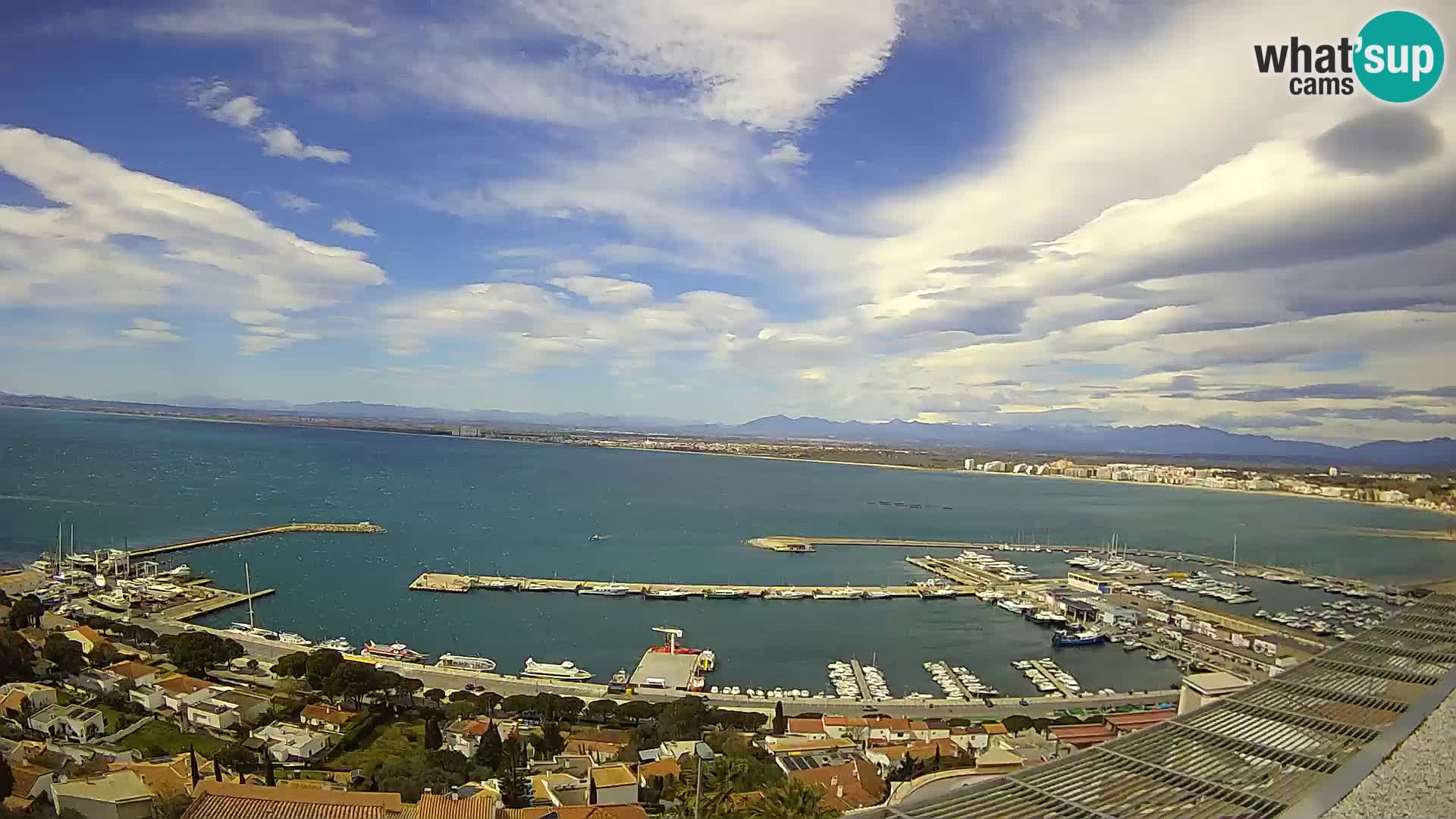 Livecam Hafen Roses – Fischereihafen und die Bucht