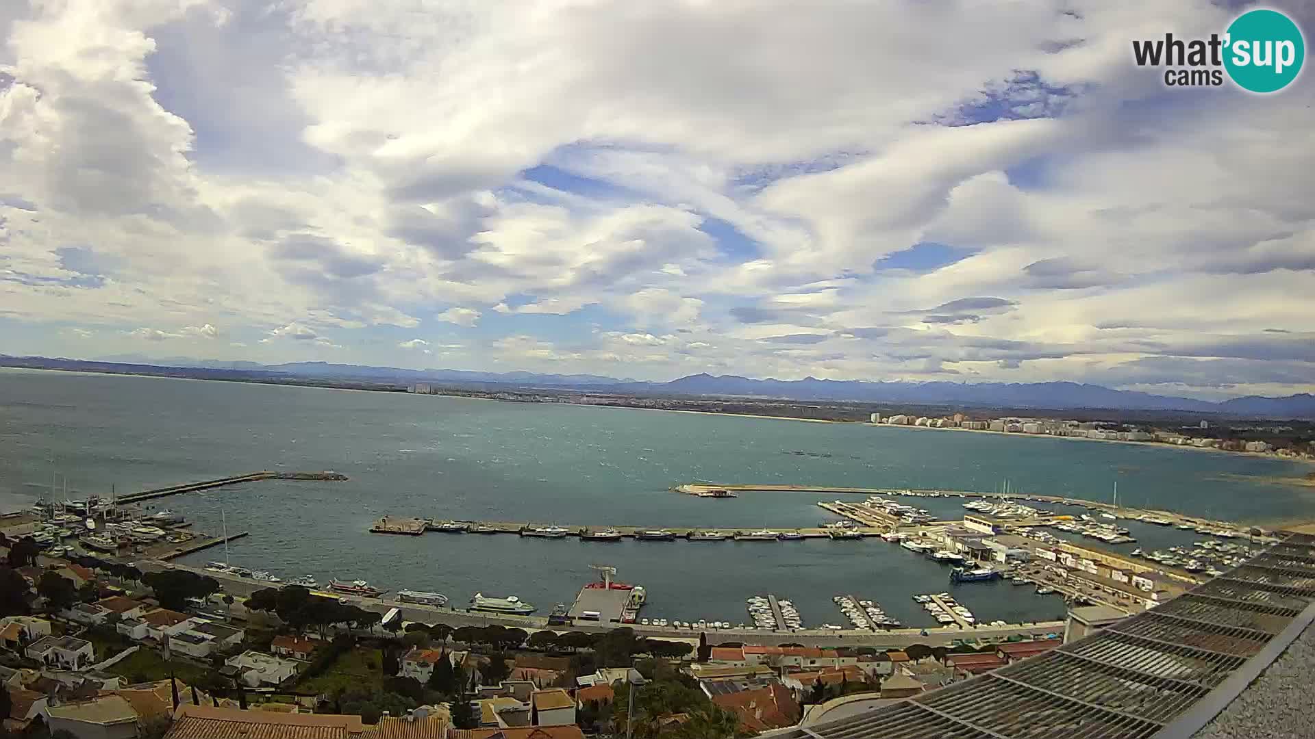 Livecam Hafen Roses – Fischereihafen und die Bucht