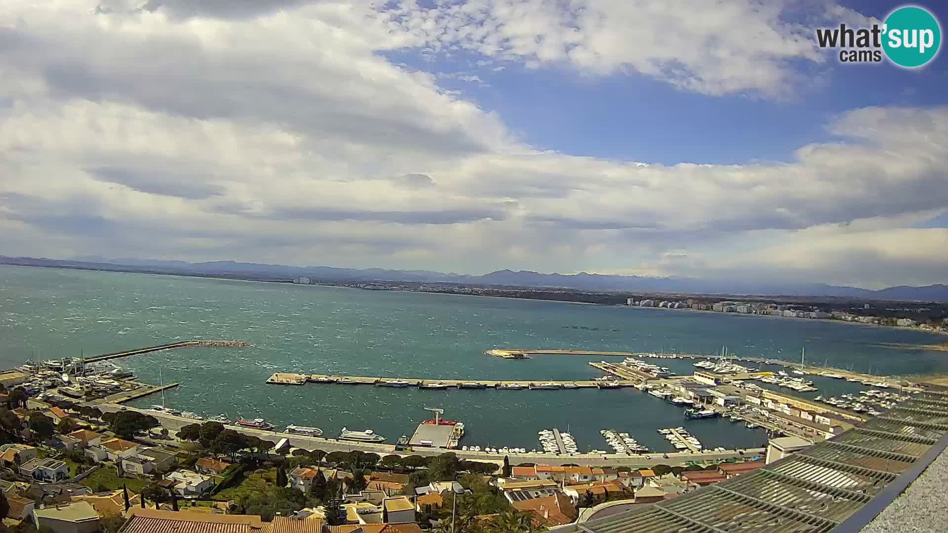 Roses –  Port de pêche  et la baie