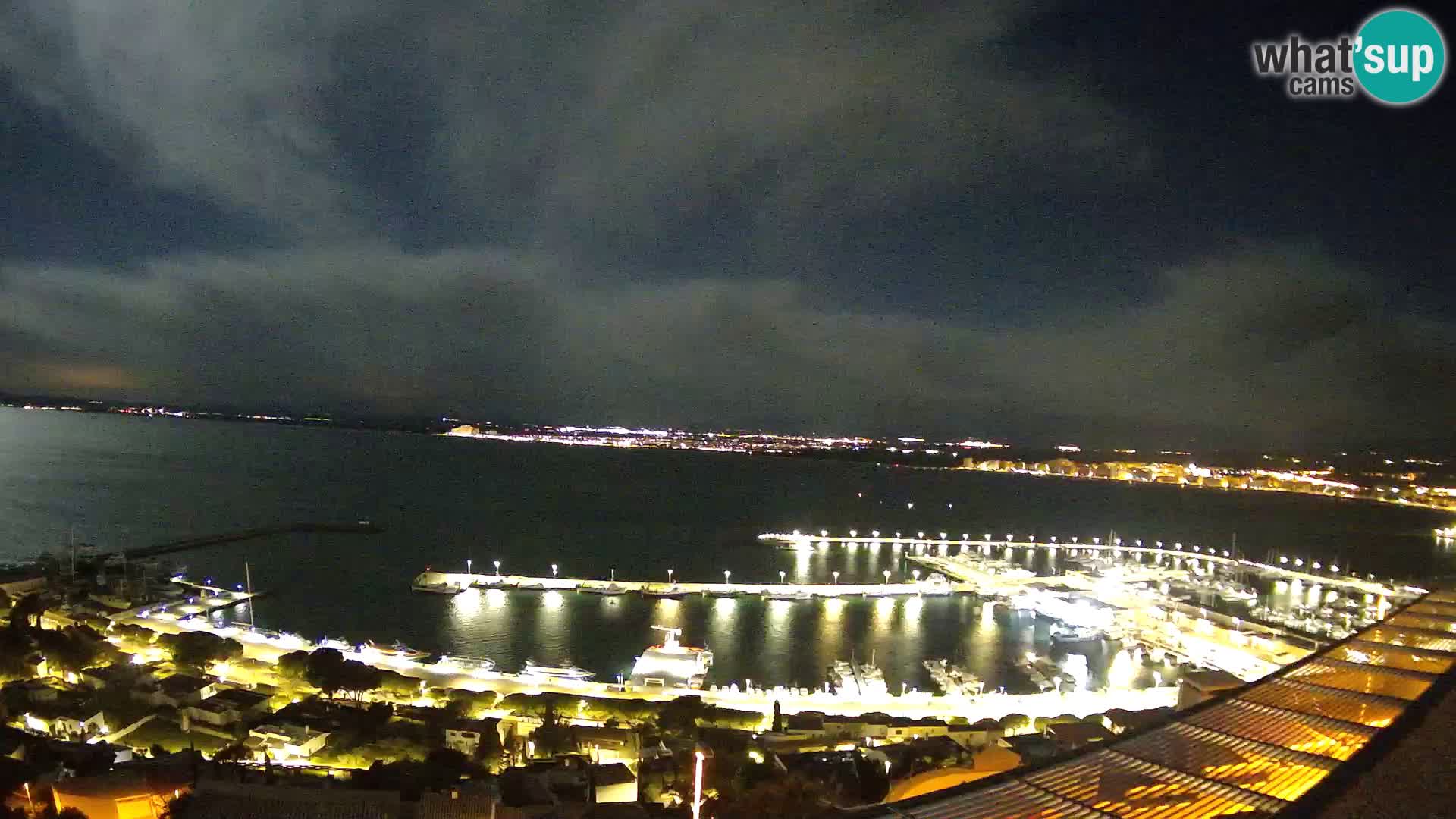 Livecam Hafen Roses –  Fischereihafen und die Bucht