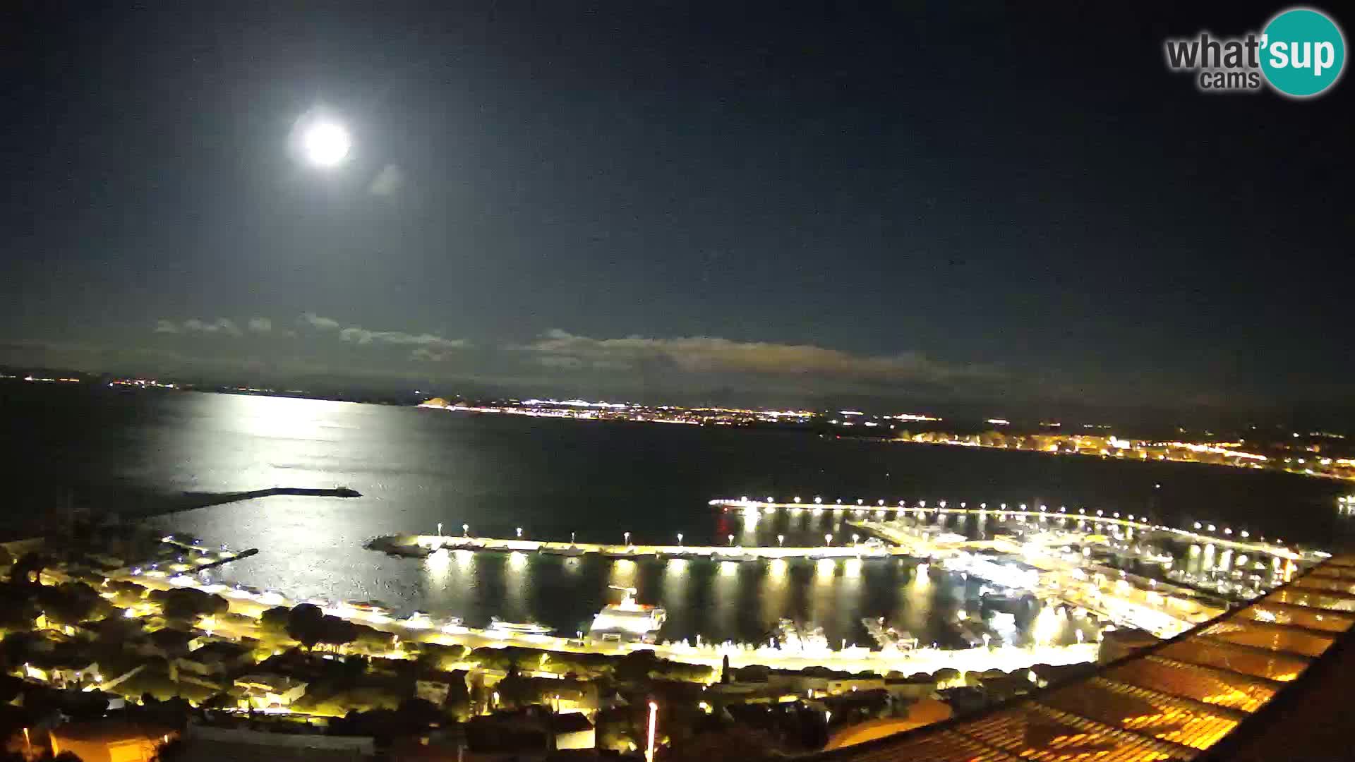 Livecam Hafen Roses –  Fischereihafen und die Bucht