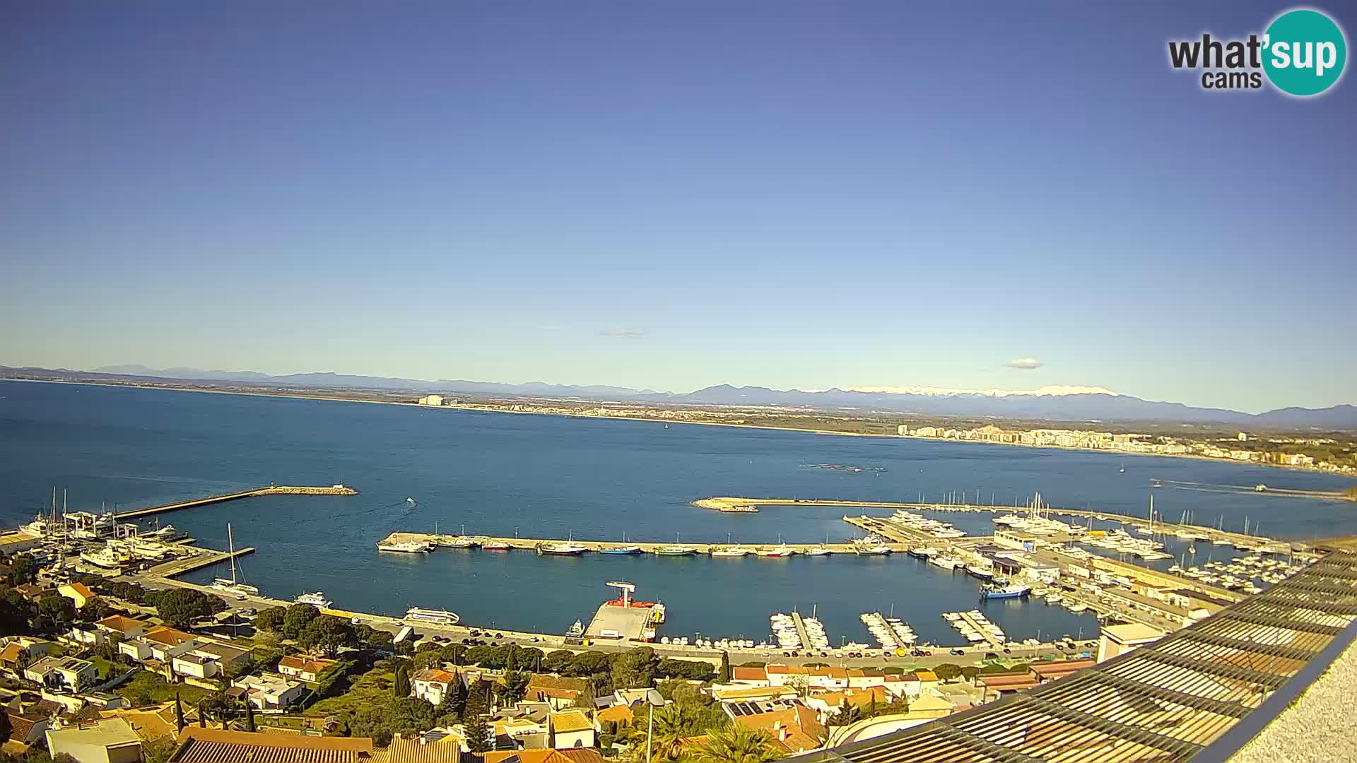 Roses – Puerto pesquero  y la bahía de Roses