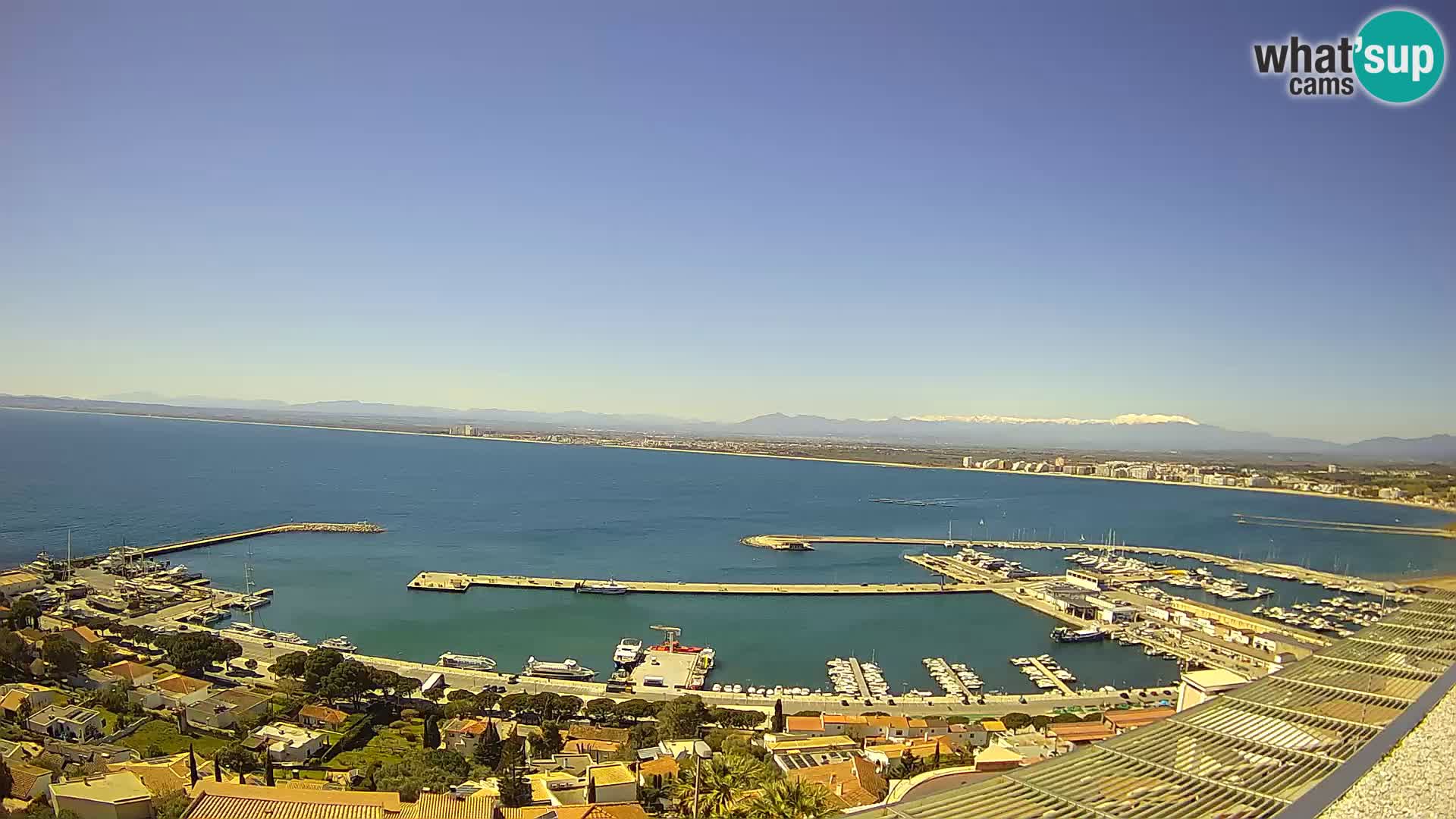 Livecam Hafen Roses –  Fischereihafen und die Bucht