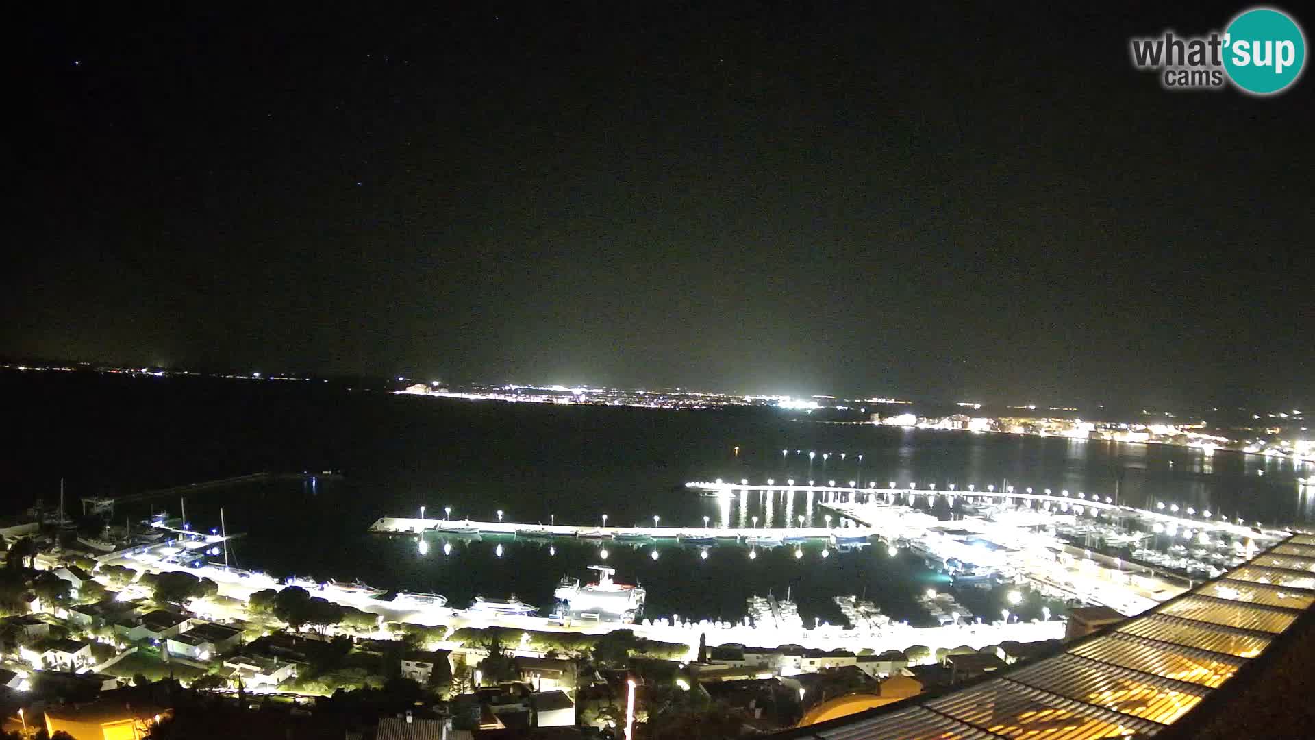 Livecam Hafen Roses –  Fischereihafen und die Bucht