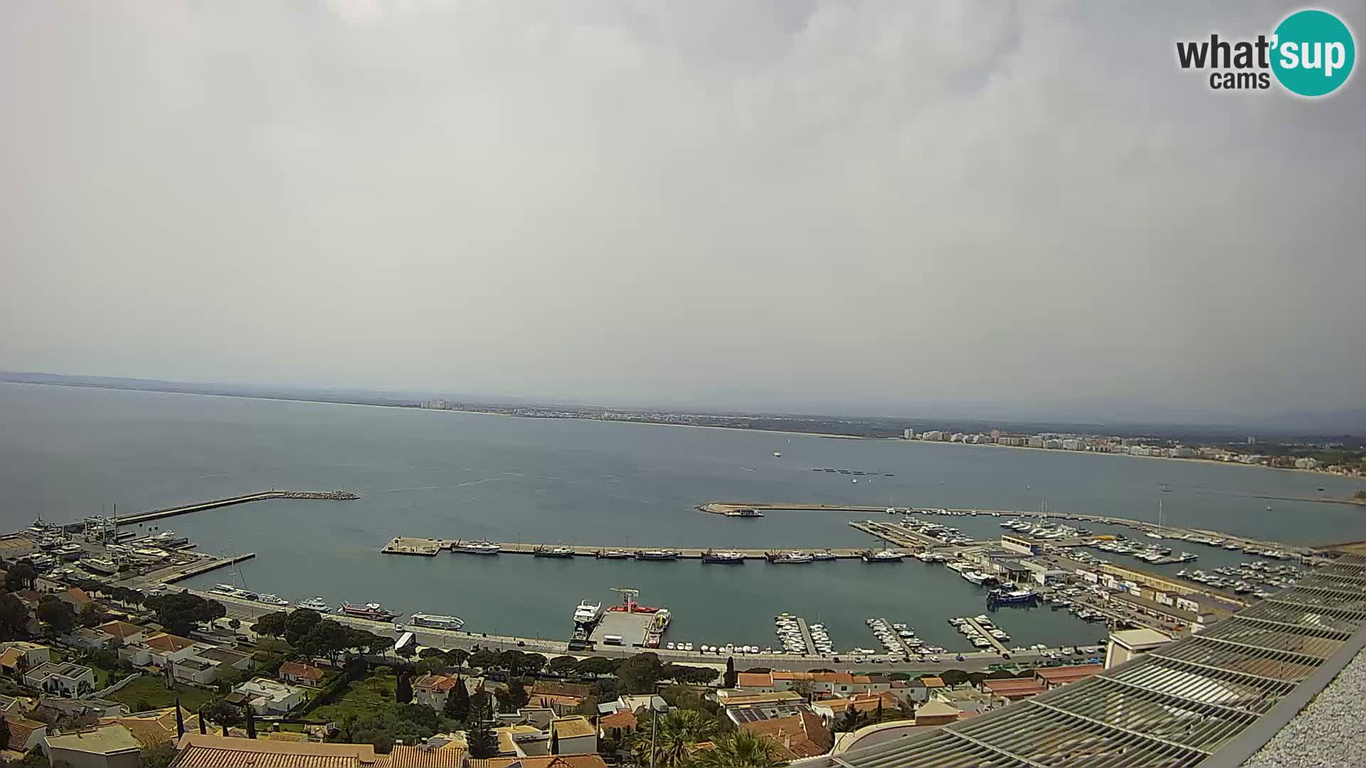 Roses – Puerto pesquero  y la bahía de Roses