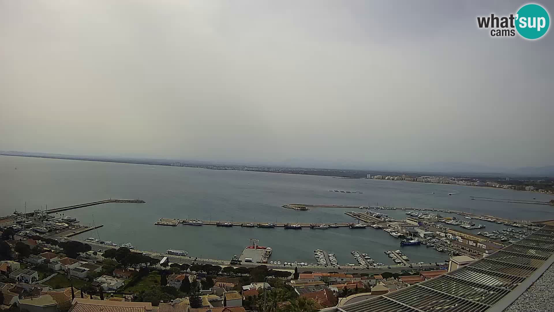 Roses – Puerto pesquero  y la bahía de Roses