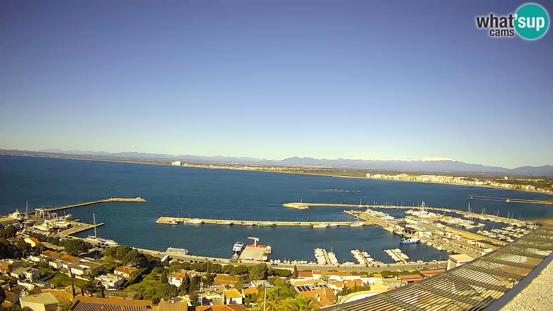 Livecam Hafen Roses –  Fischereihafen und die Bucht