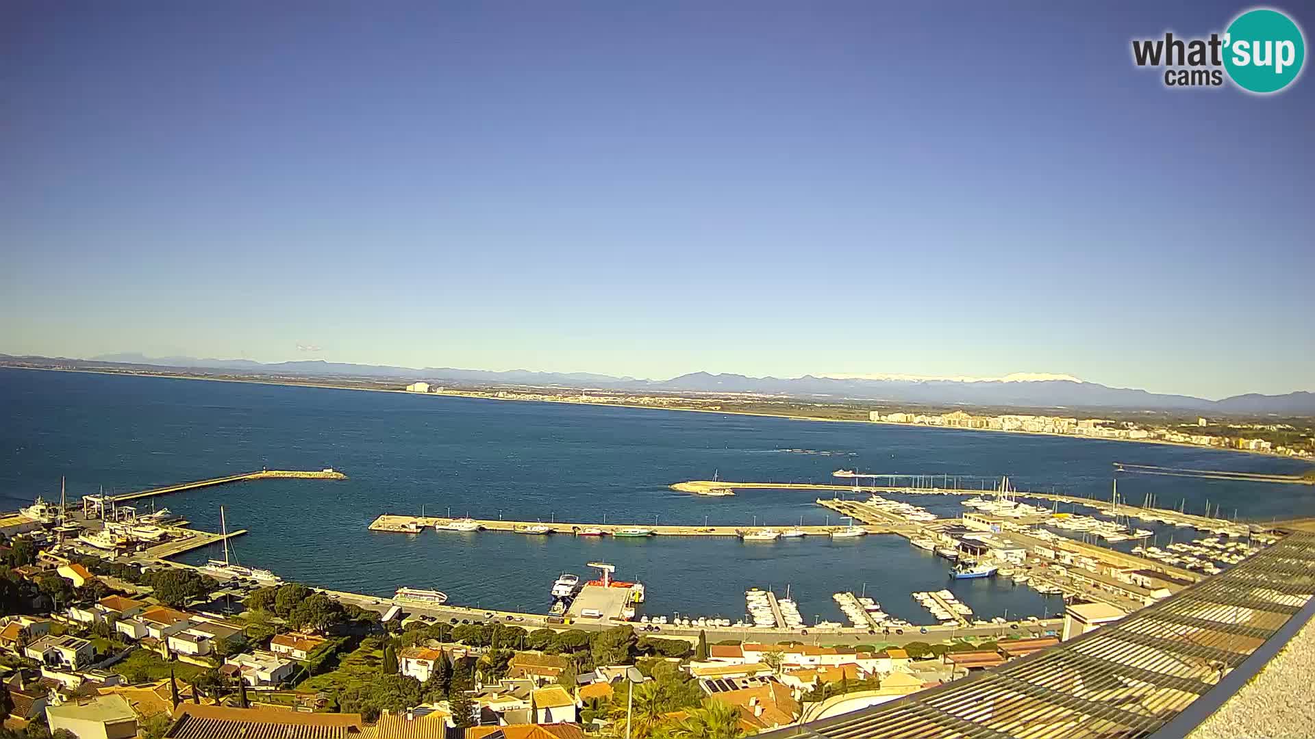 Roses – Puerto pesquero  y la bahía de Roses