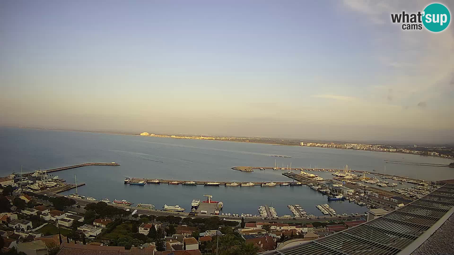 Roses – Puerto pesquero  y la bahía de Roses