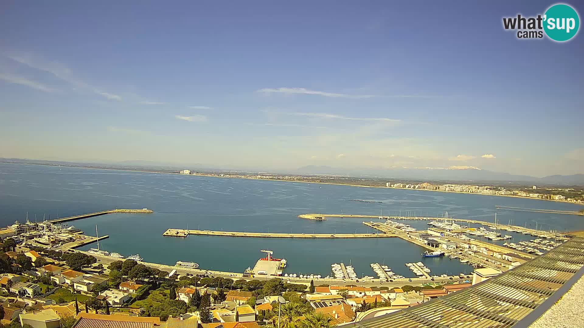 Roses – Puerto pesquero  y la bahía de Roses