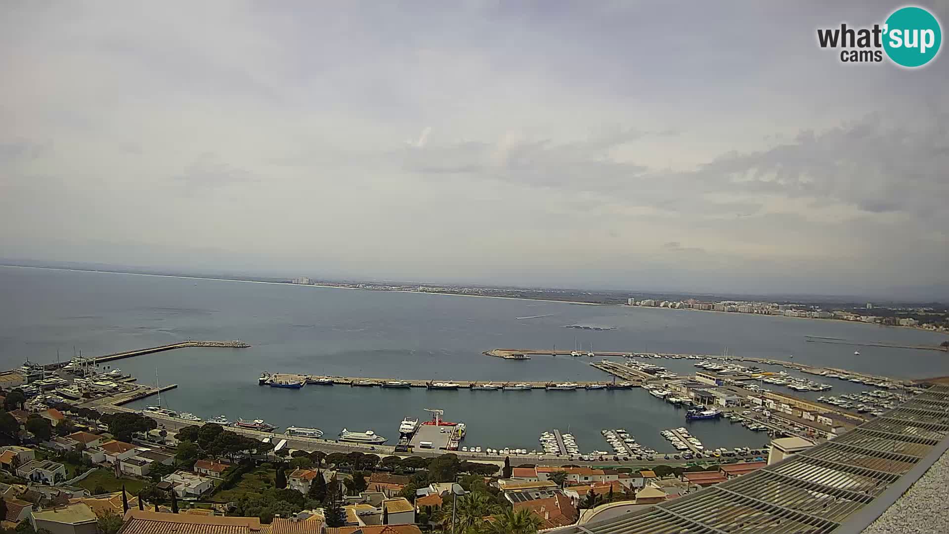 Livecam Hafen Roses –  Fischereihafen und die Bucht