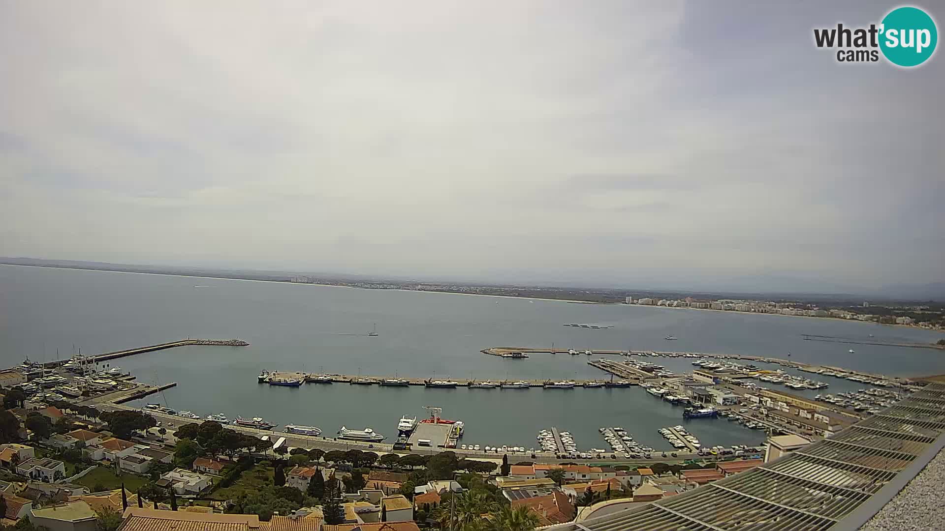 Livecam Hafen Roses –  Fischereihafen und die Bucht