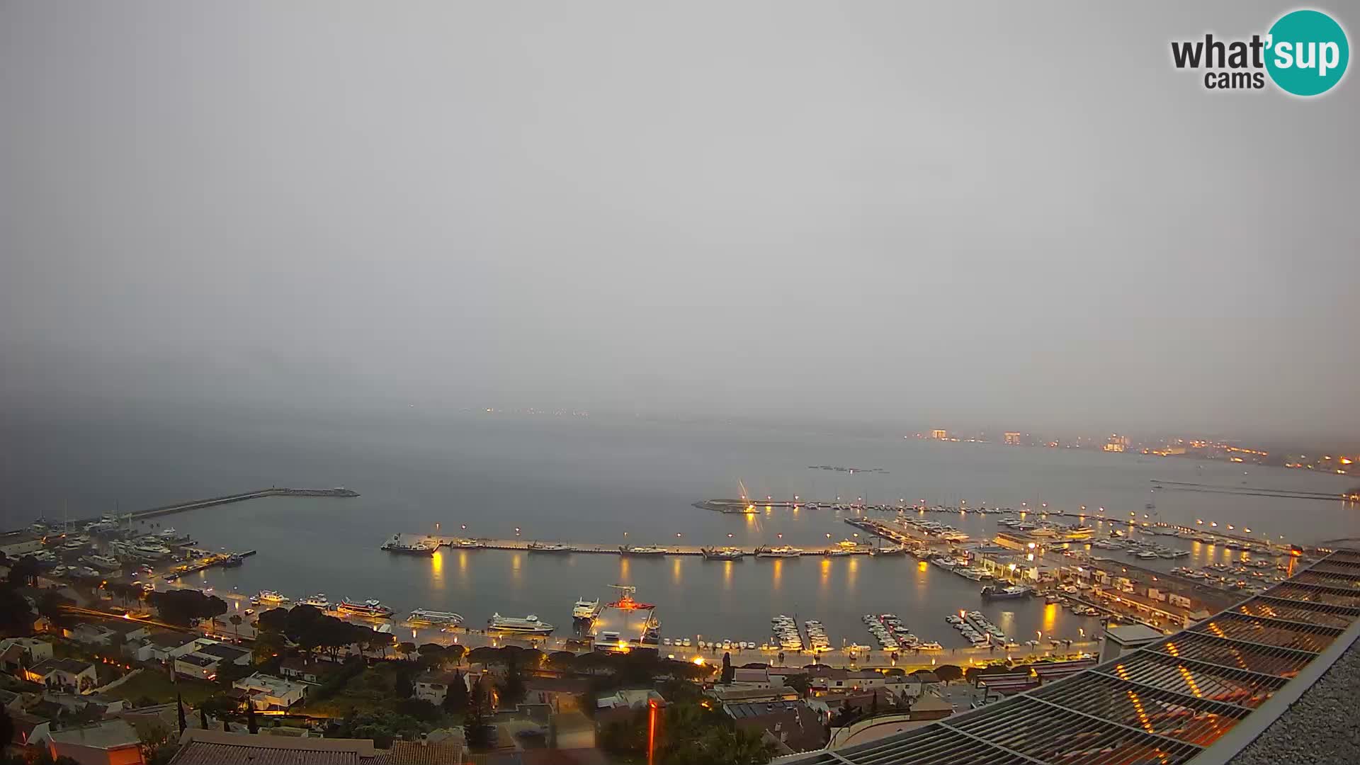 Roses – Puerto pesquero  y la bahía de Roses