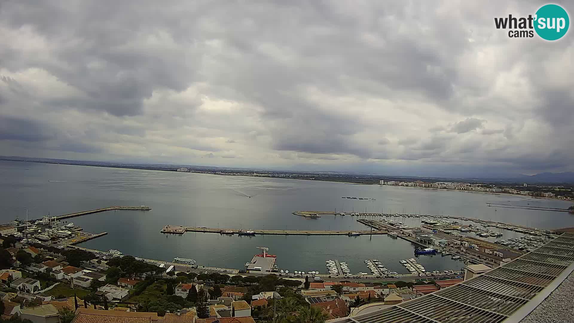 Livecam Hafen Roses –  Fischereihafen und die Bucht