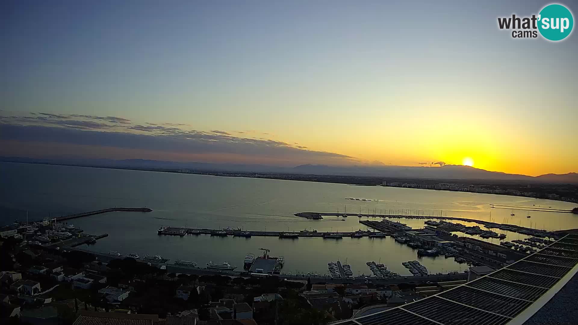 Roses – Puerto pesquero  y la bahía de Roses