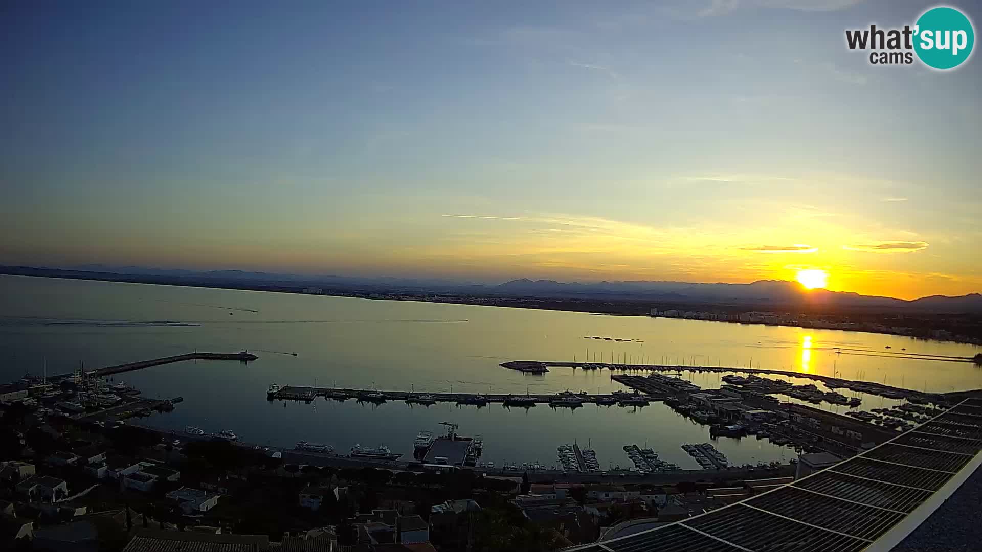 Roses – Puerto pesquero  y la bahía de Roses