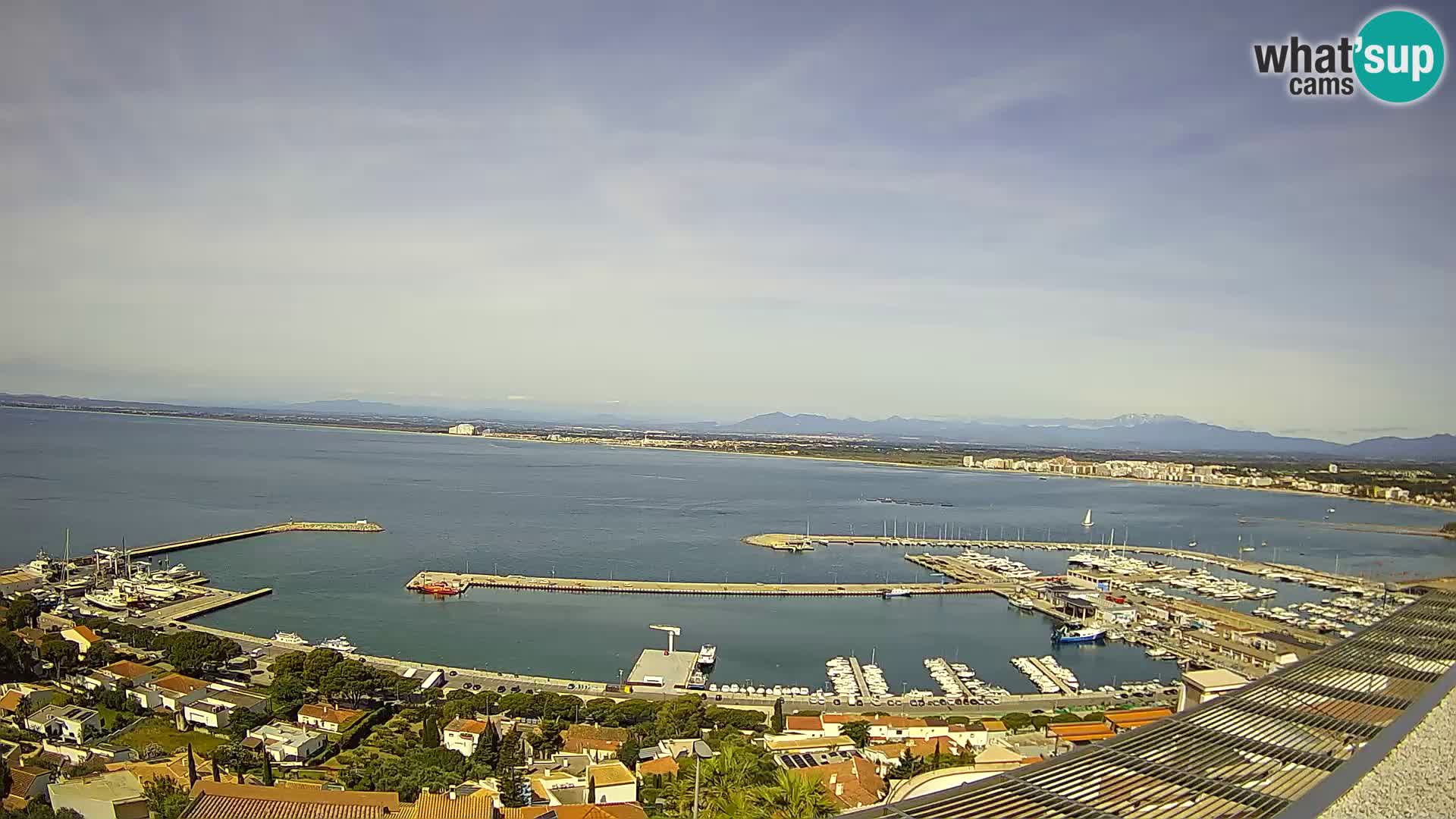 Roses – Puerto pesquero  y la bahía de Roses