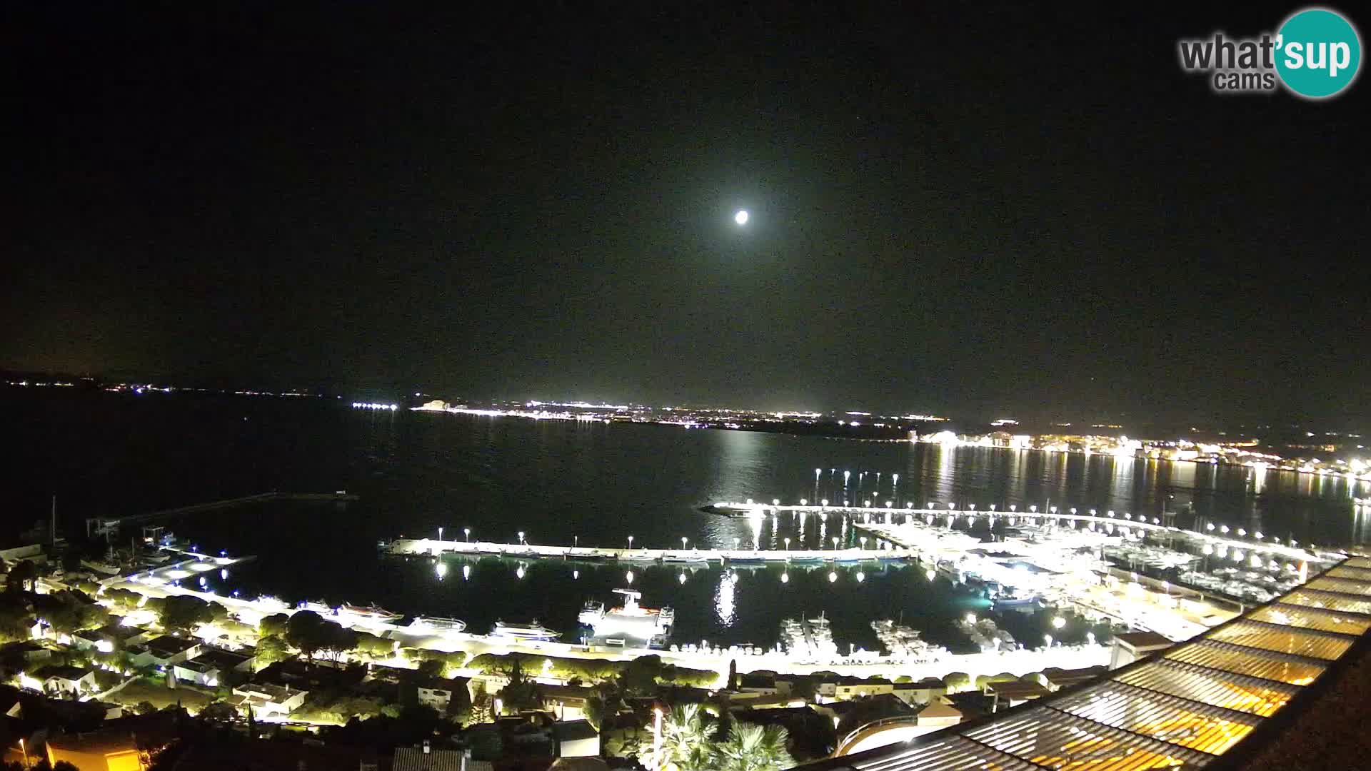 Roses – Puerto pesquero  y la bahía de Roses