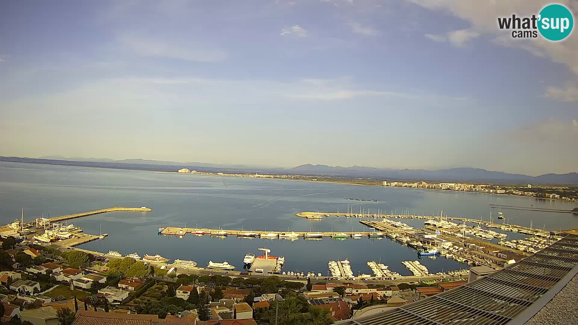 Livecam Hafen Roses – Fischereihafen und die Bucht