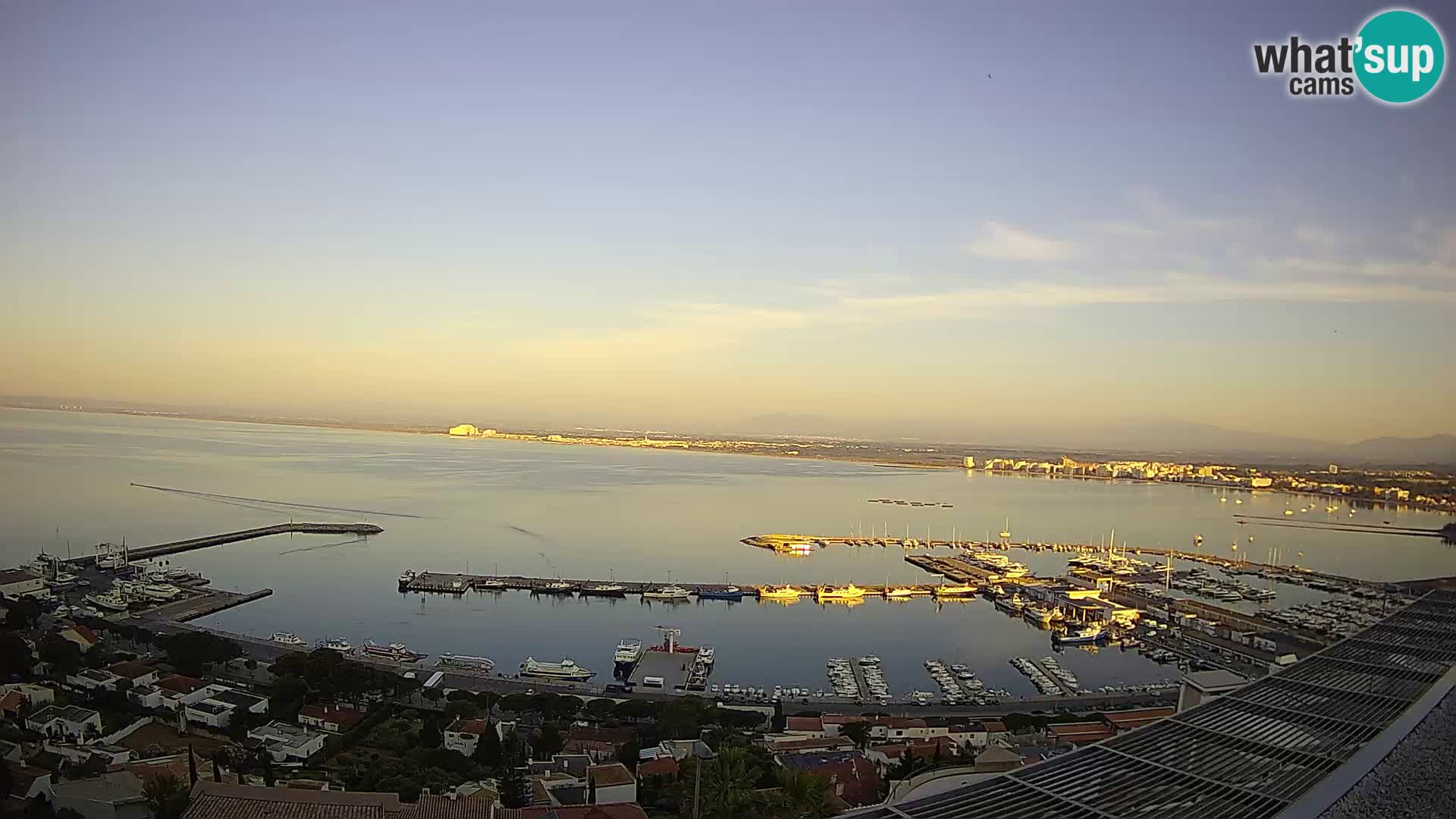 Livecam Hafen Roses –  Fischereihafen und die Bucht
