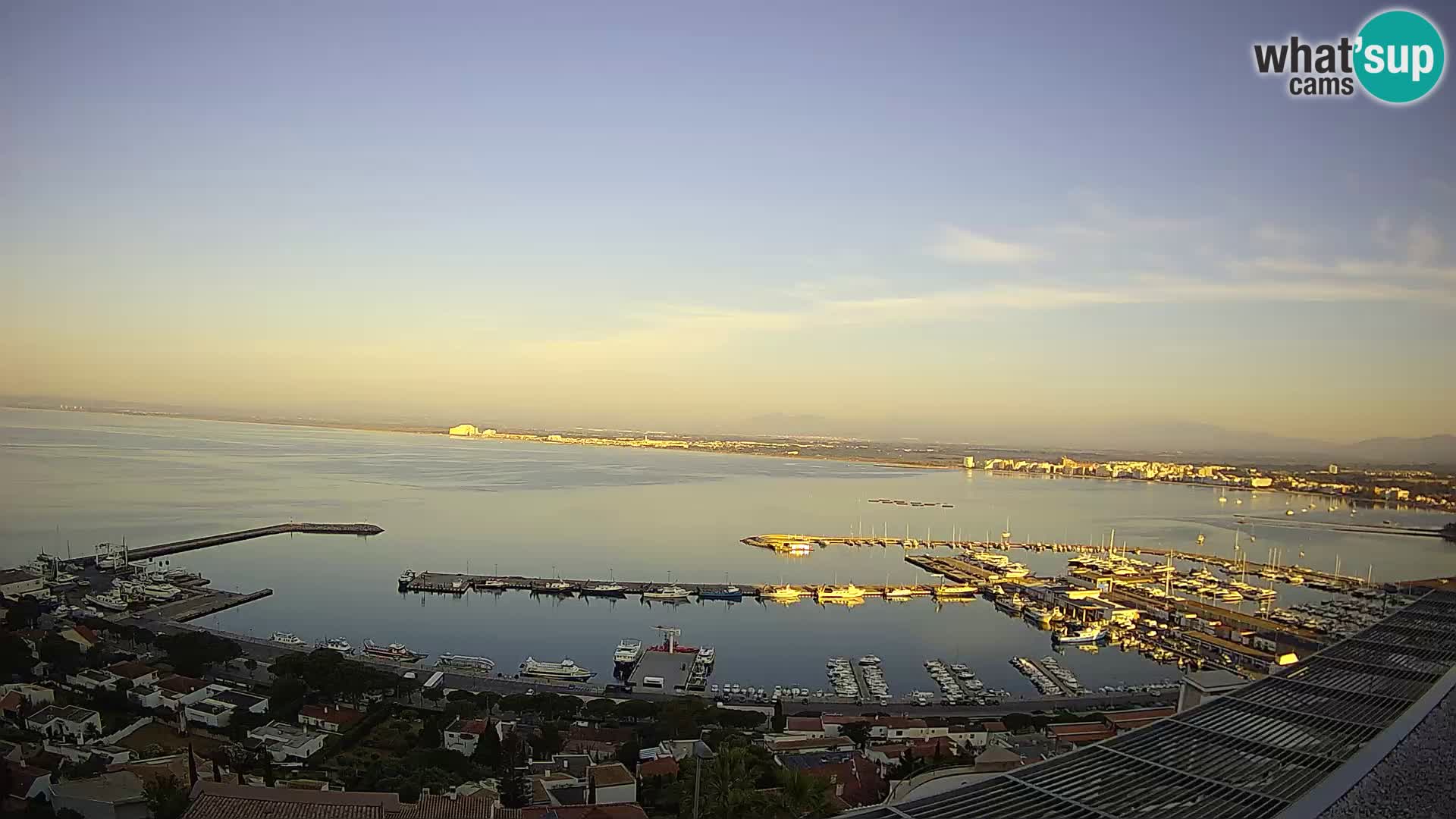 Livecam Hafen Roses –  Fischereihafen und die Bucht