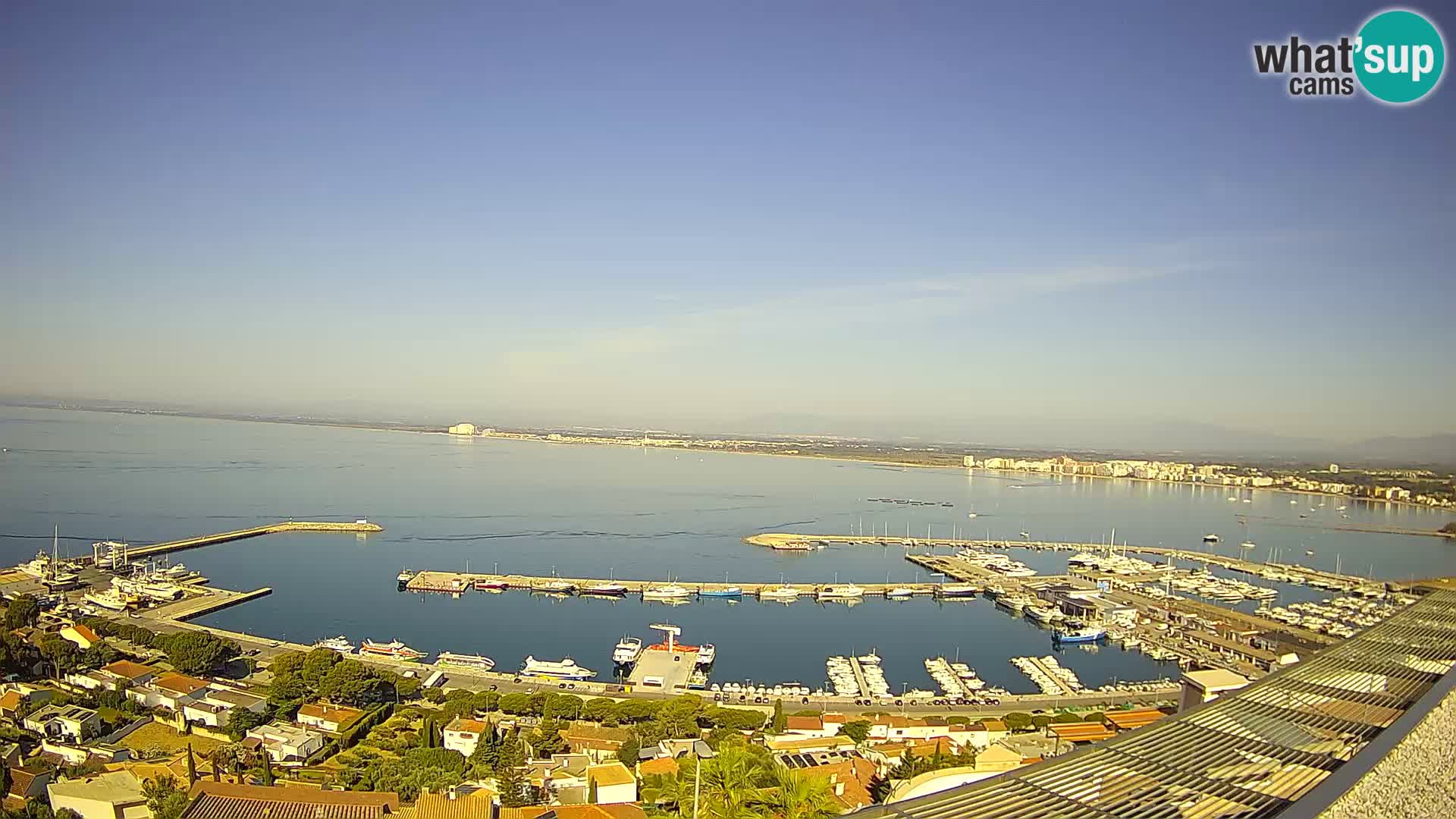Livecam Hafen Roses –  Fischereihafen und die Bucht