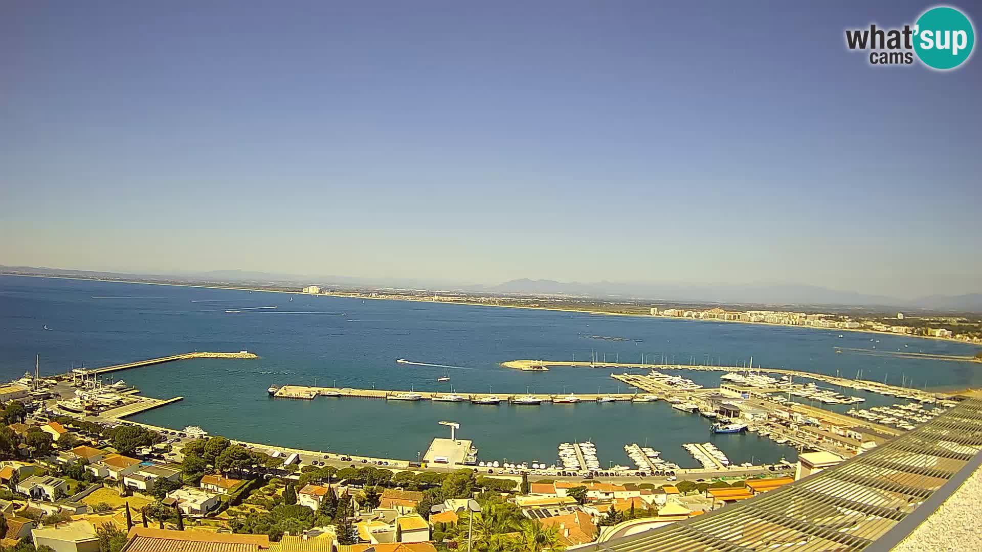 Livecam Hafen Roses –  Fischereihafen und die Bucht