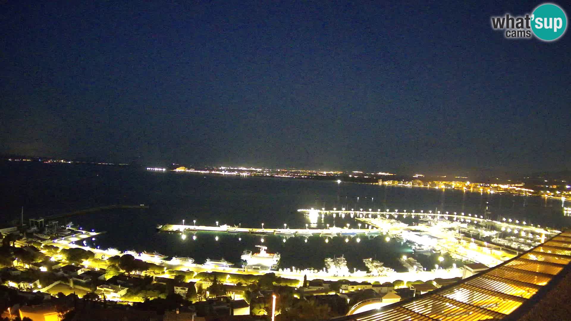 Livecam Hafen Roses –  Fischereihafen und die Bucht