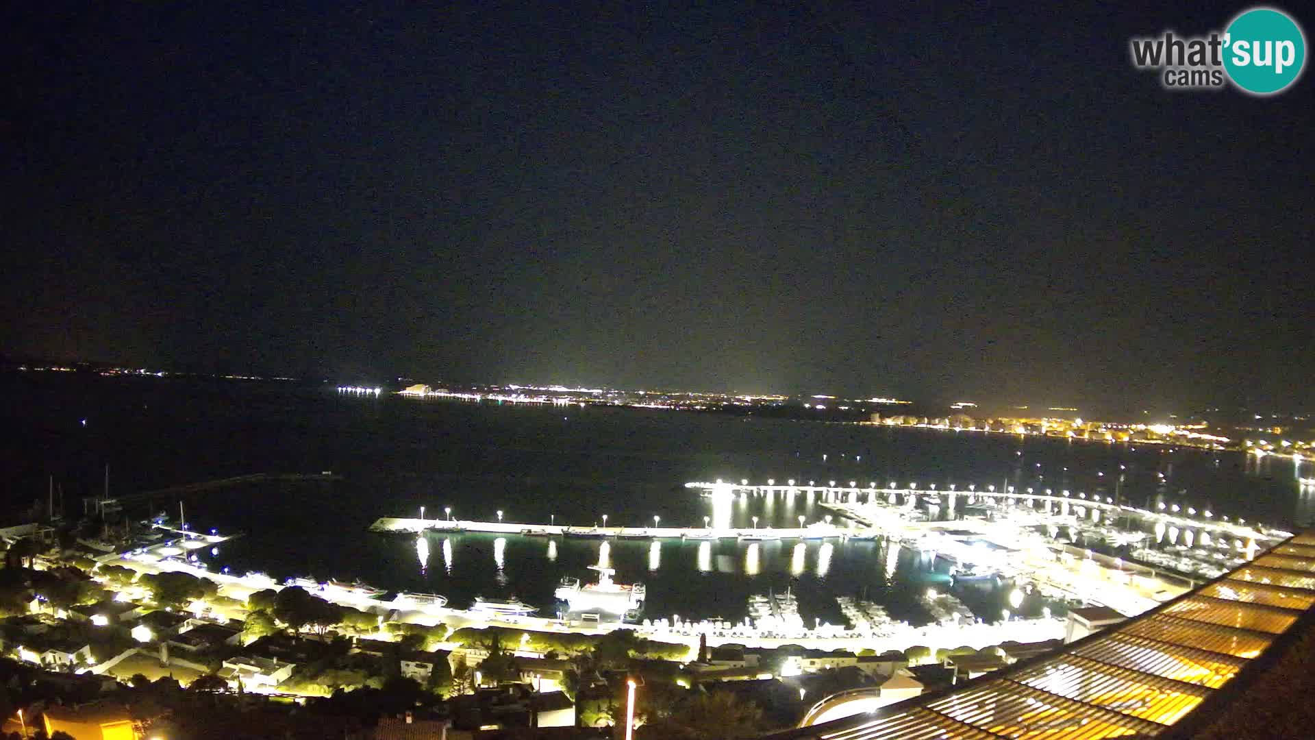 Livecam Hafen Roses –  Fischereihafen und die Bucht