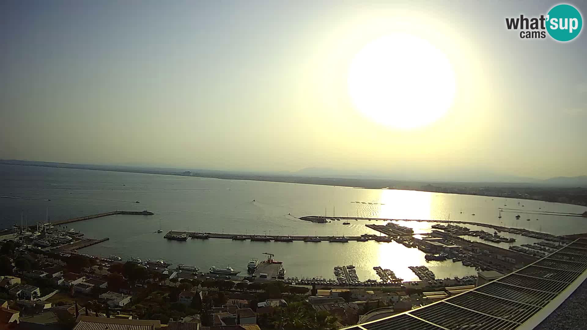 Livecam Hafen Roses –  Fischereihafen und die Bucht