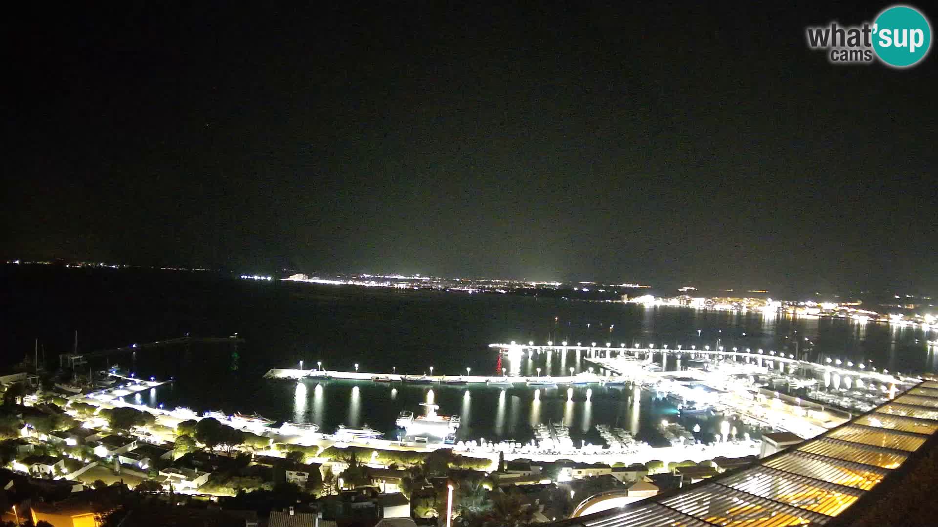 Roses – Puerto pesquero  y la bahía de Roses