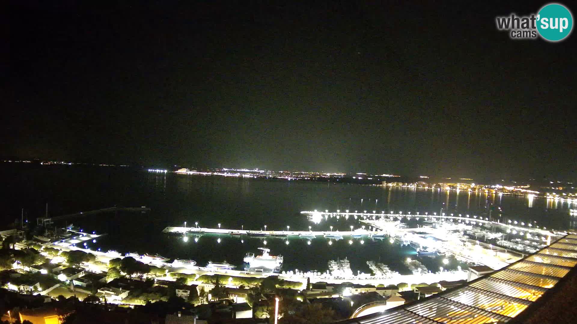 Livecam Hafen Roses –  Fischereihafen und die Bucht