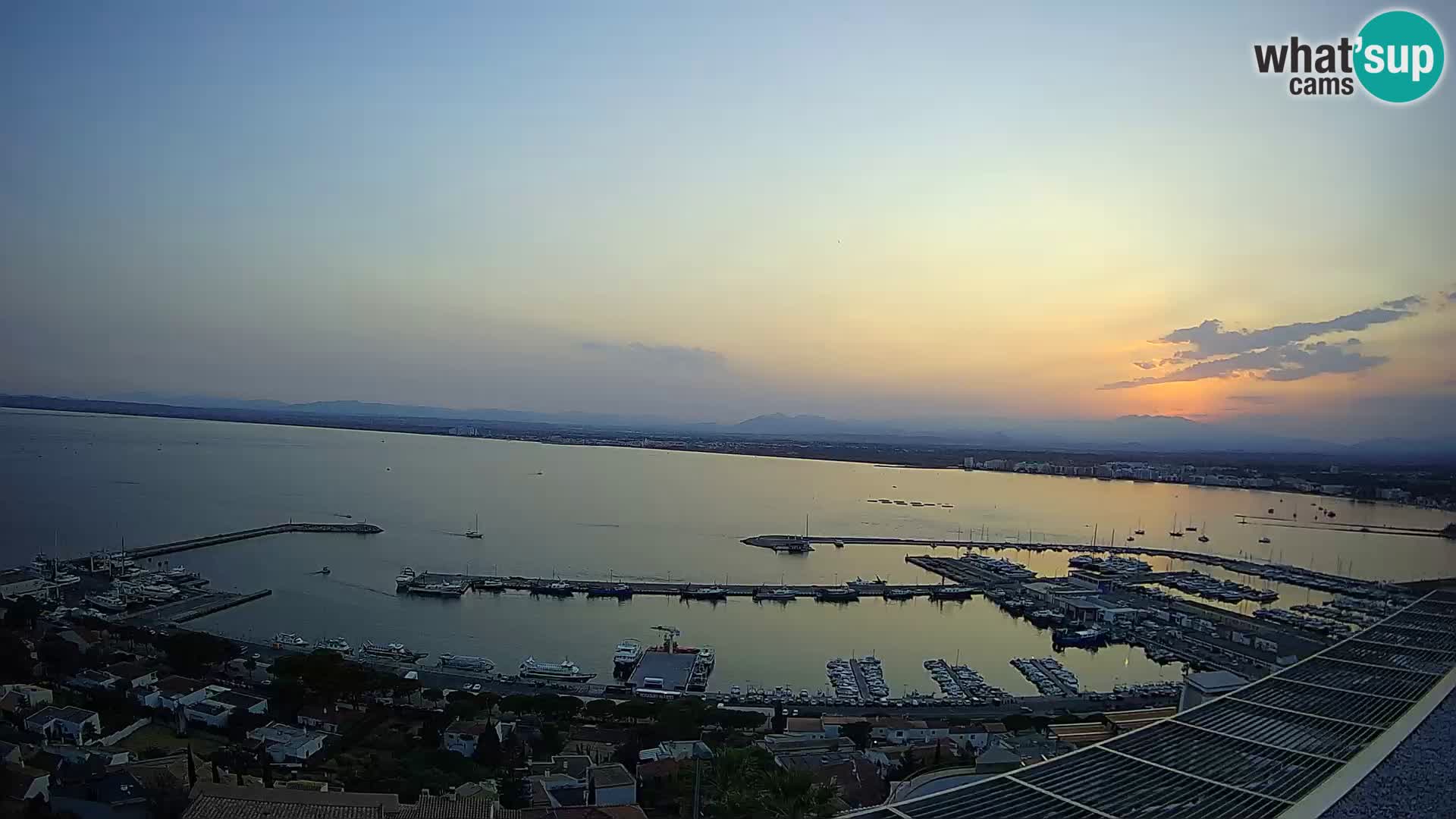 Roses – Puerto pesquero  y la bahía de Roses